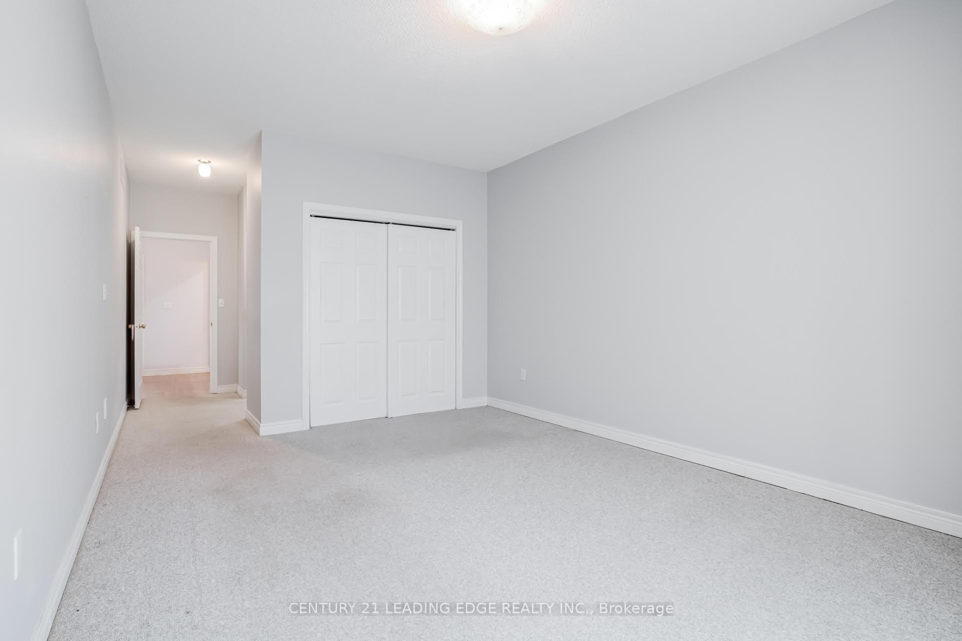 Photo 12 of 28 Postoaks Drive, Hamilton, Twenty Place — HOMEH