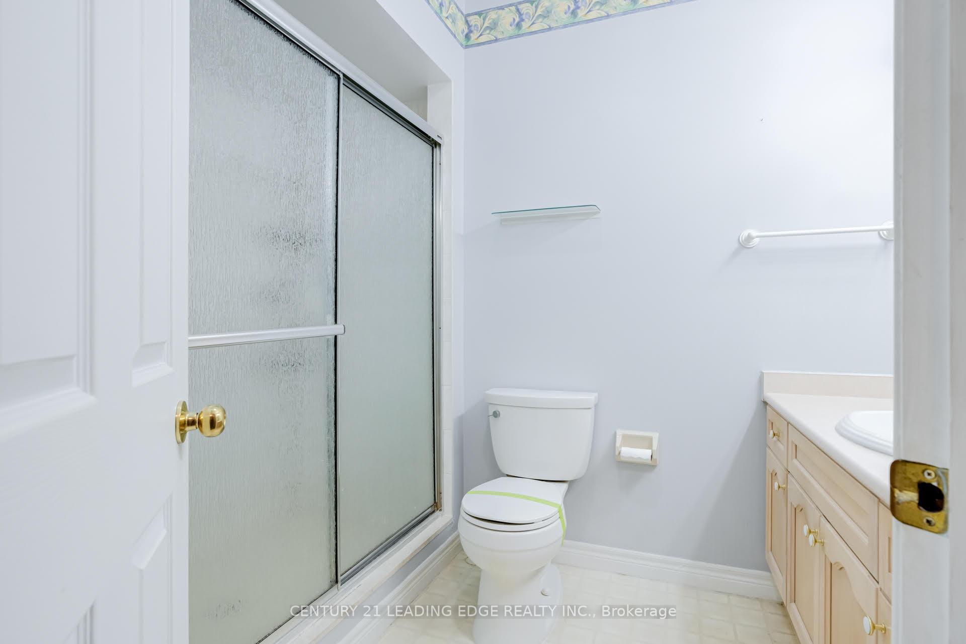 Photo 15 of 28 Postoaks Drive, Hamilton, Twenty Place — HOMEH