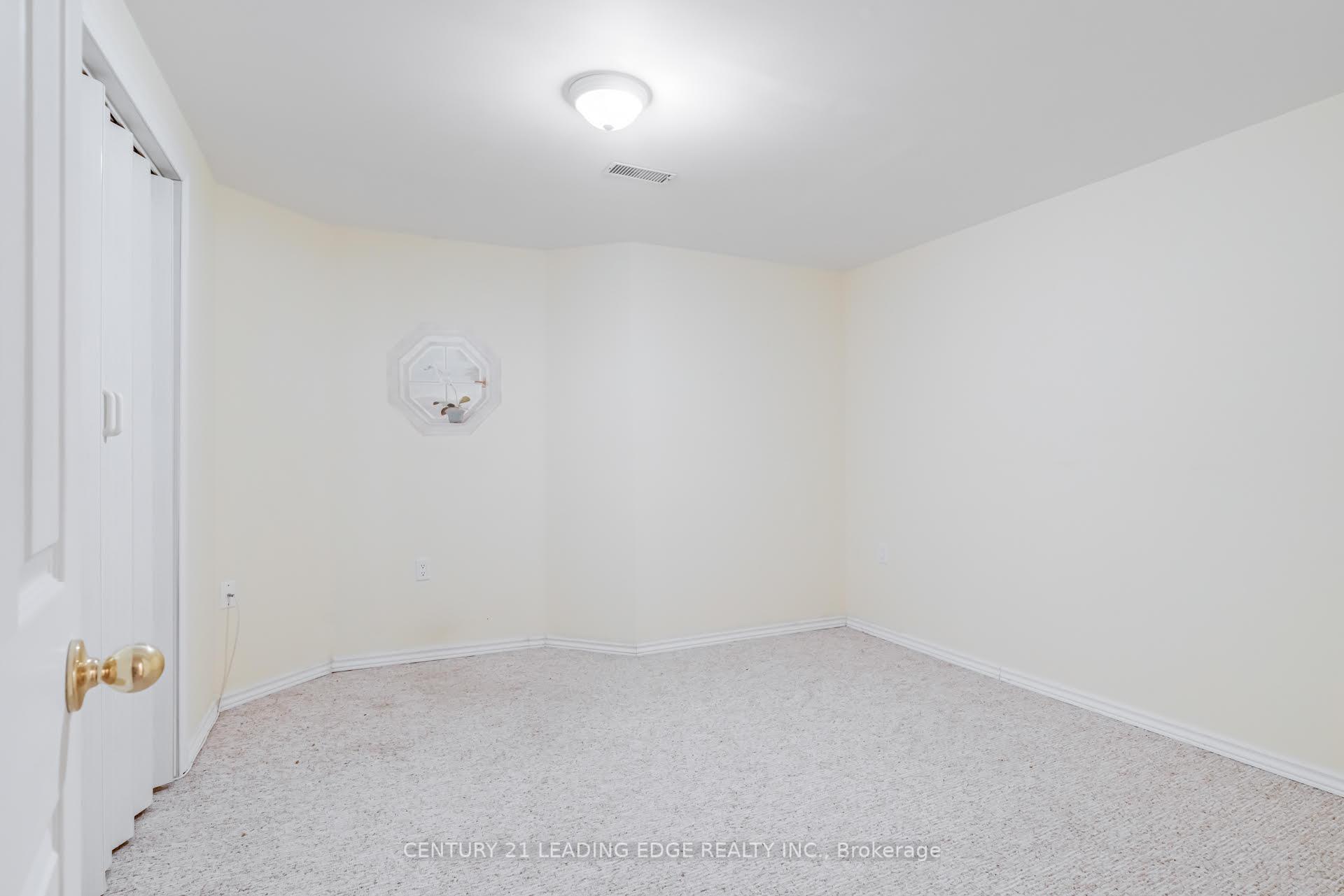 Photo 27 of 28 Postoaks Drive, Hamilton, Twenty Place — HOMEH