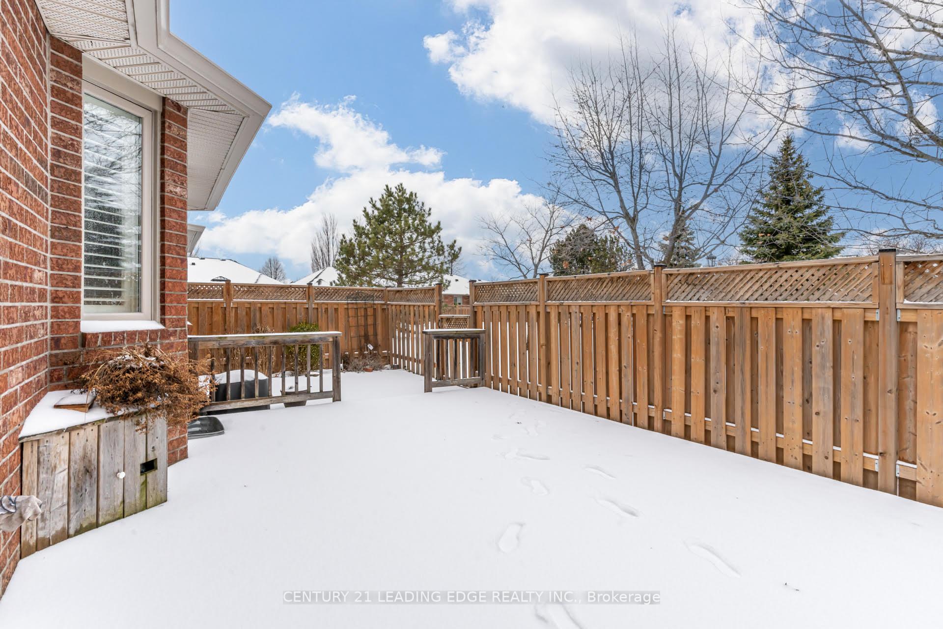 Photo 26 of 28 Postoaks Drive, Hamilton, Twenty Place — HOMEH