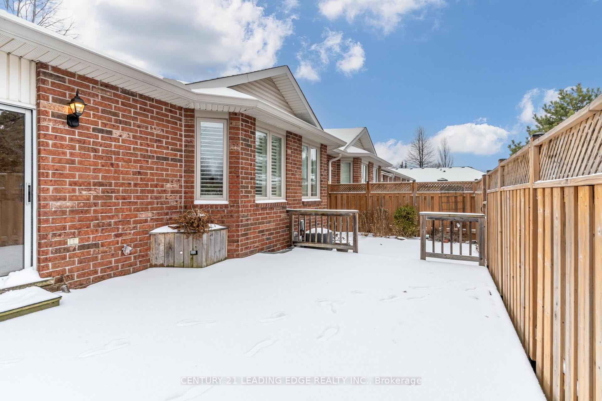 Photo 29 of 28 Postoaks Drive, Hamilton, Twenty Place — HOMEH