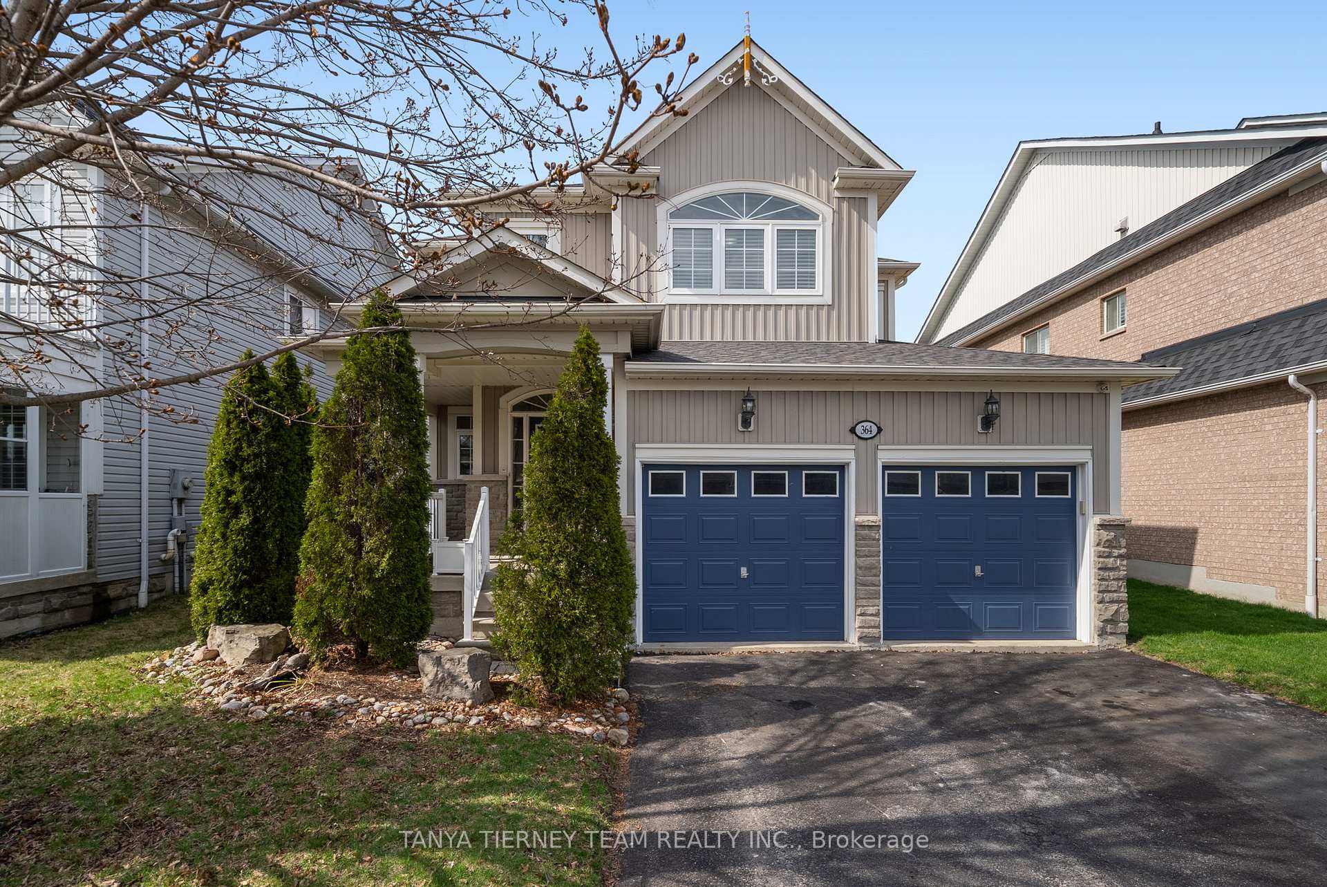 Front of 364 Carnwith Drive E