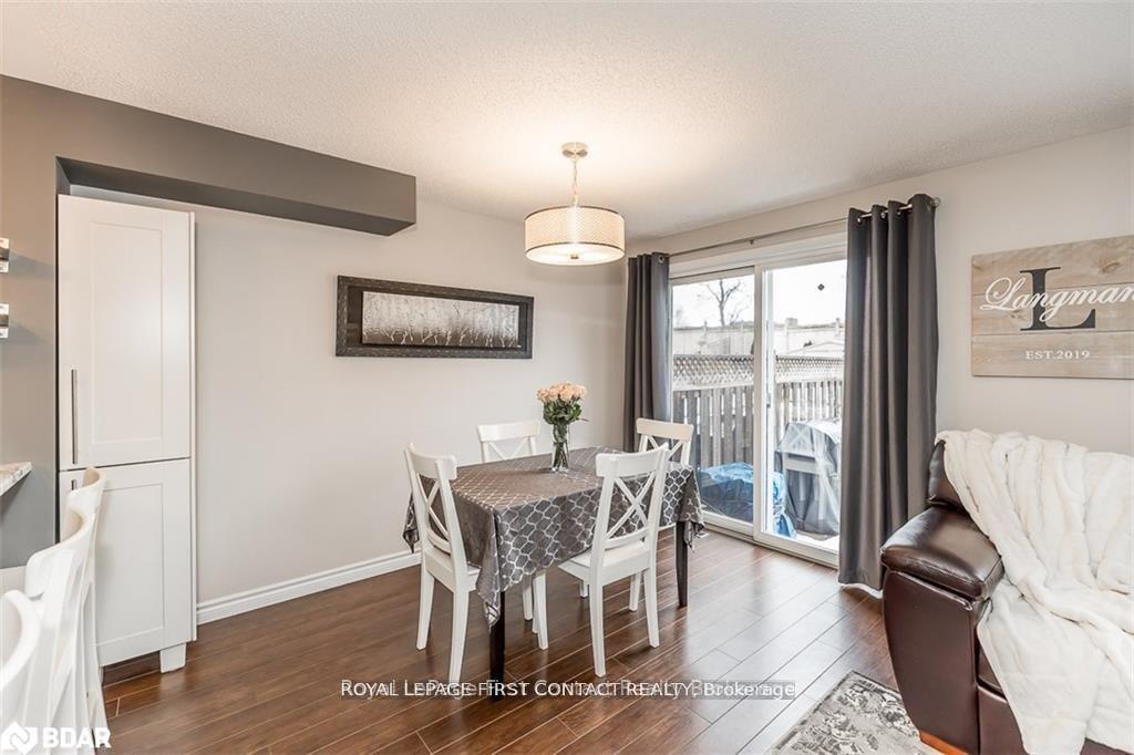 Photo 4 of 69 Courtney Crescent, Barrie, Painswick South — HOMEH