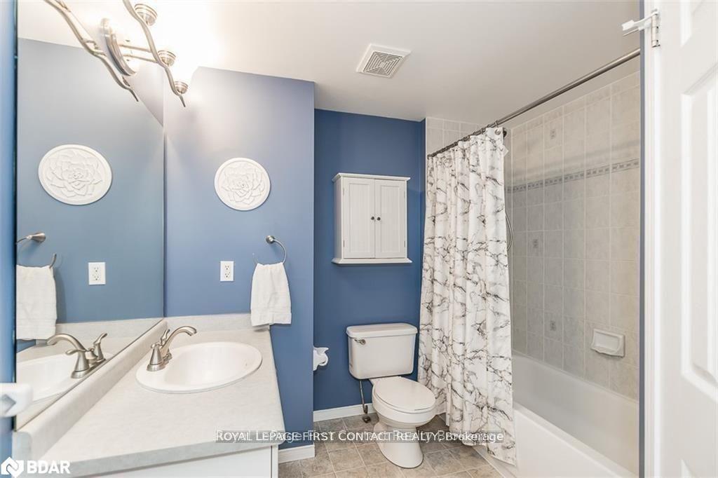 Photo 7 of 69 Courtney Crescent, Barrie, Painswick South — HOMEH
