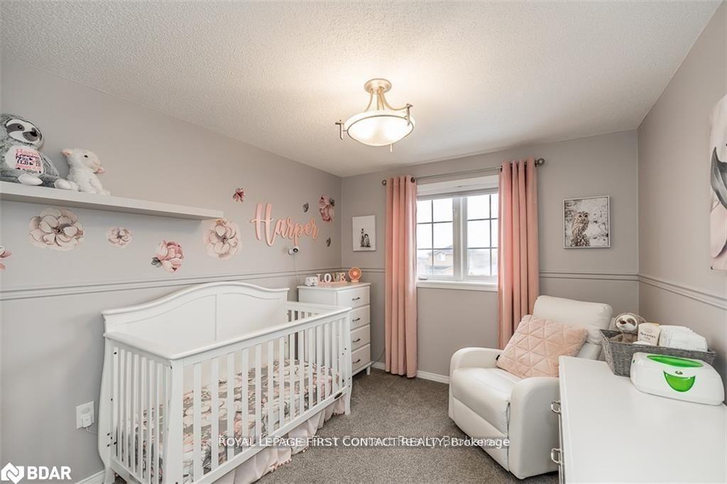 Photo 9 of 69 Courtney Crescent, Barrie, Painswick South — HOMEH