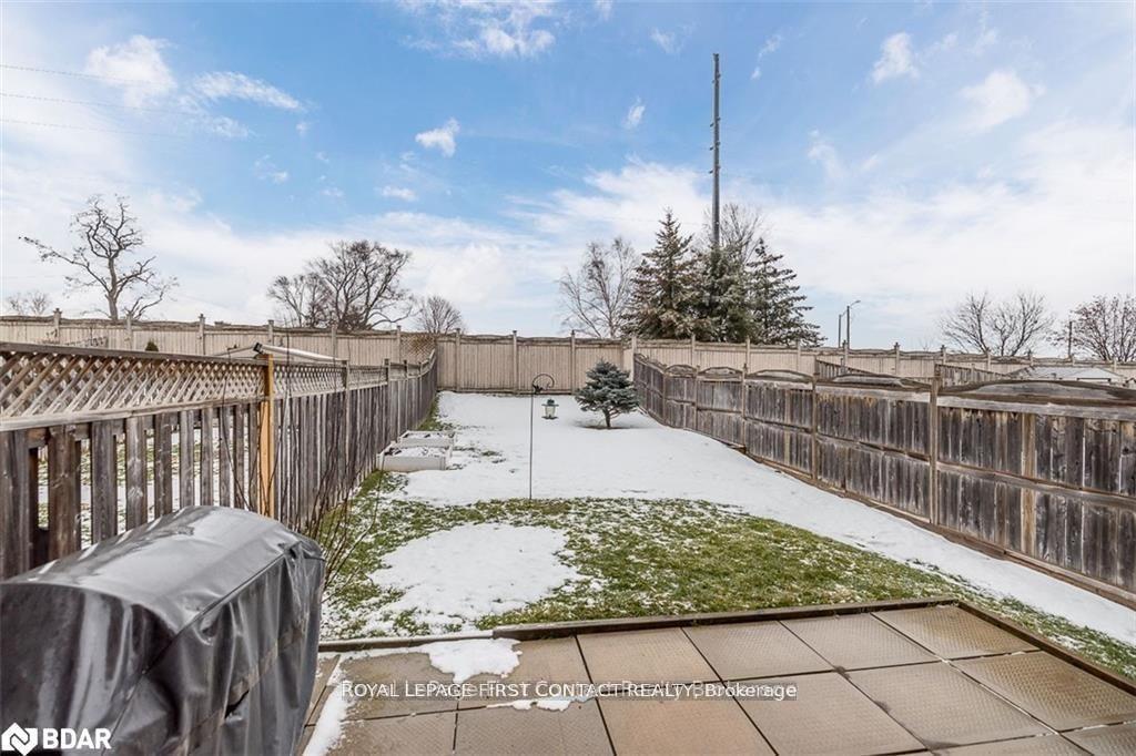 Photo 14 of 69 Courtney Crescent, Barrie, Painswick South — HOMEH