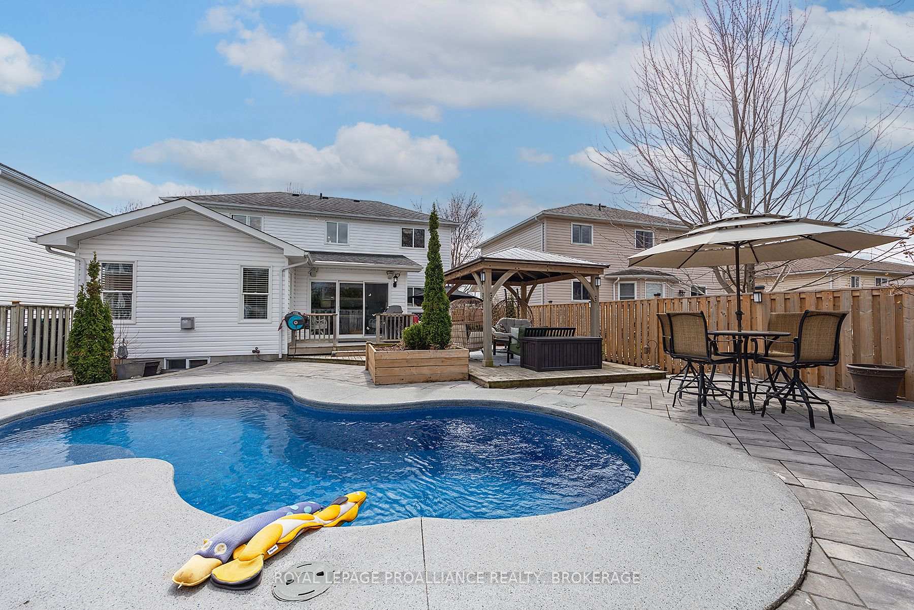 Photo 25 of 371 Tanglewood Drive, Kingston, City Southwest — HOMEH