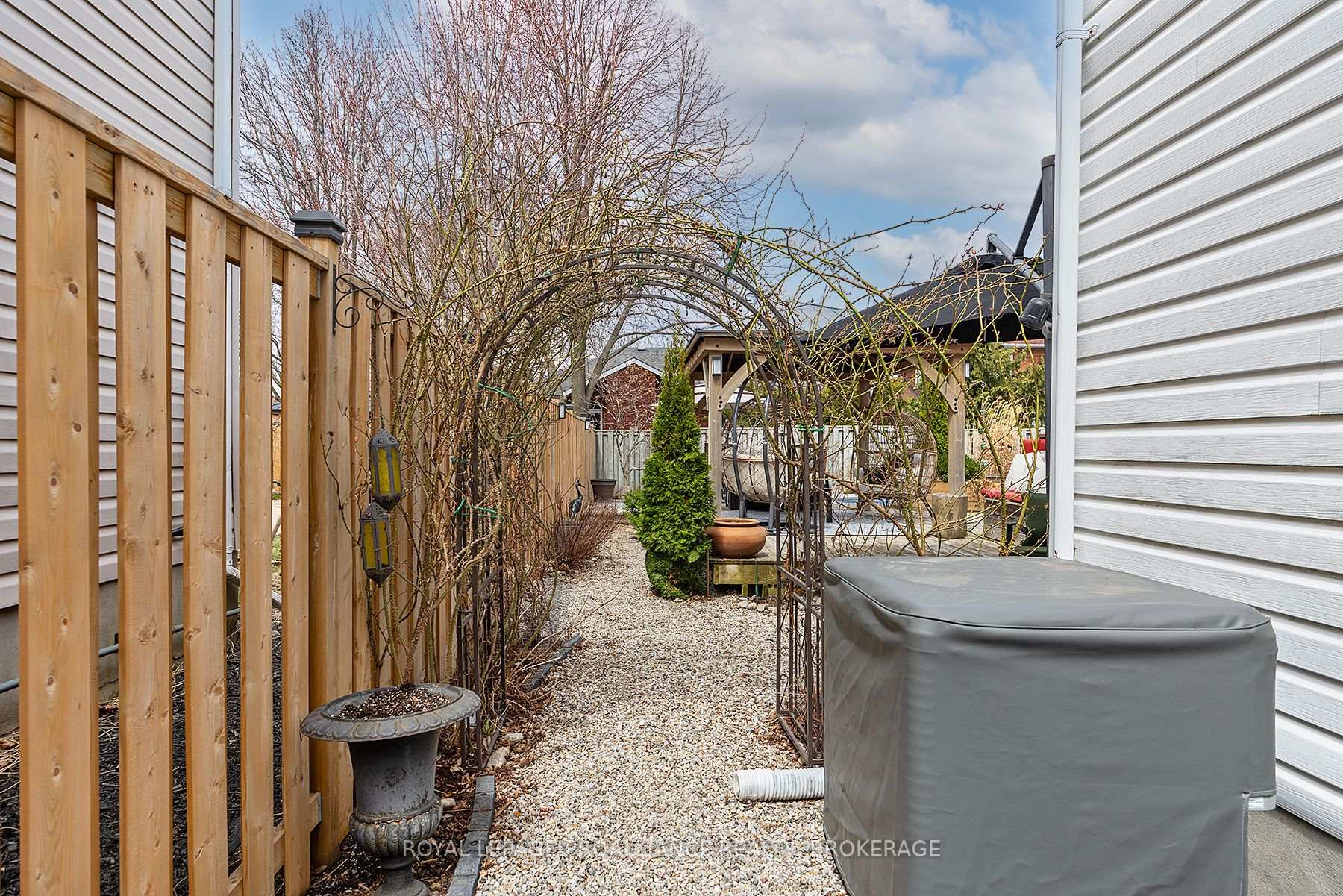 Photo 34 of 371 Tanglewood Drive, Kingston, City Southwest — HOMEH
