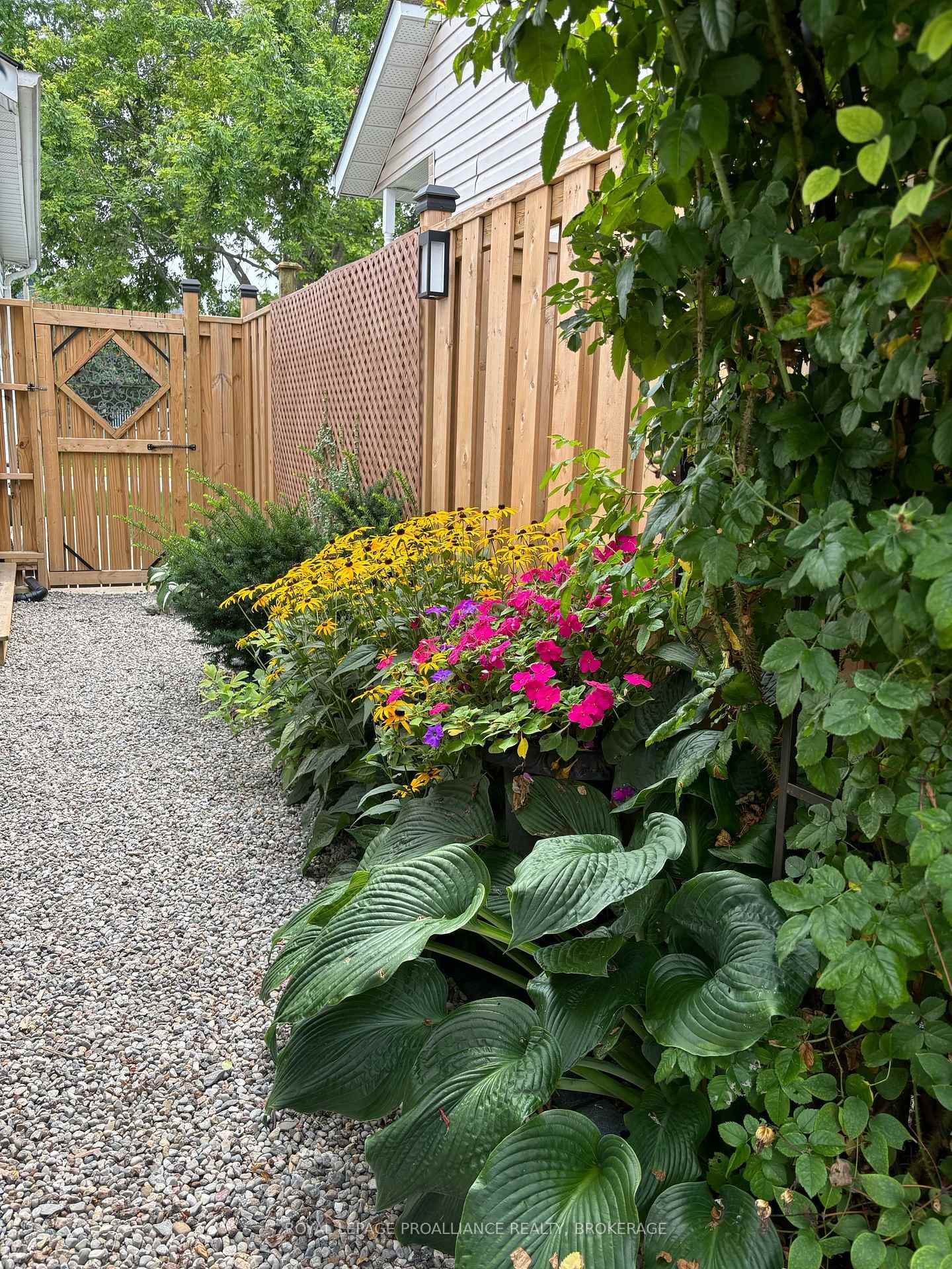 Photo 43 of 371 Tanglewood Drive, Kingston, City Southwest — HOMEH