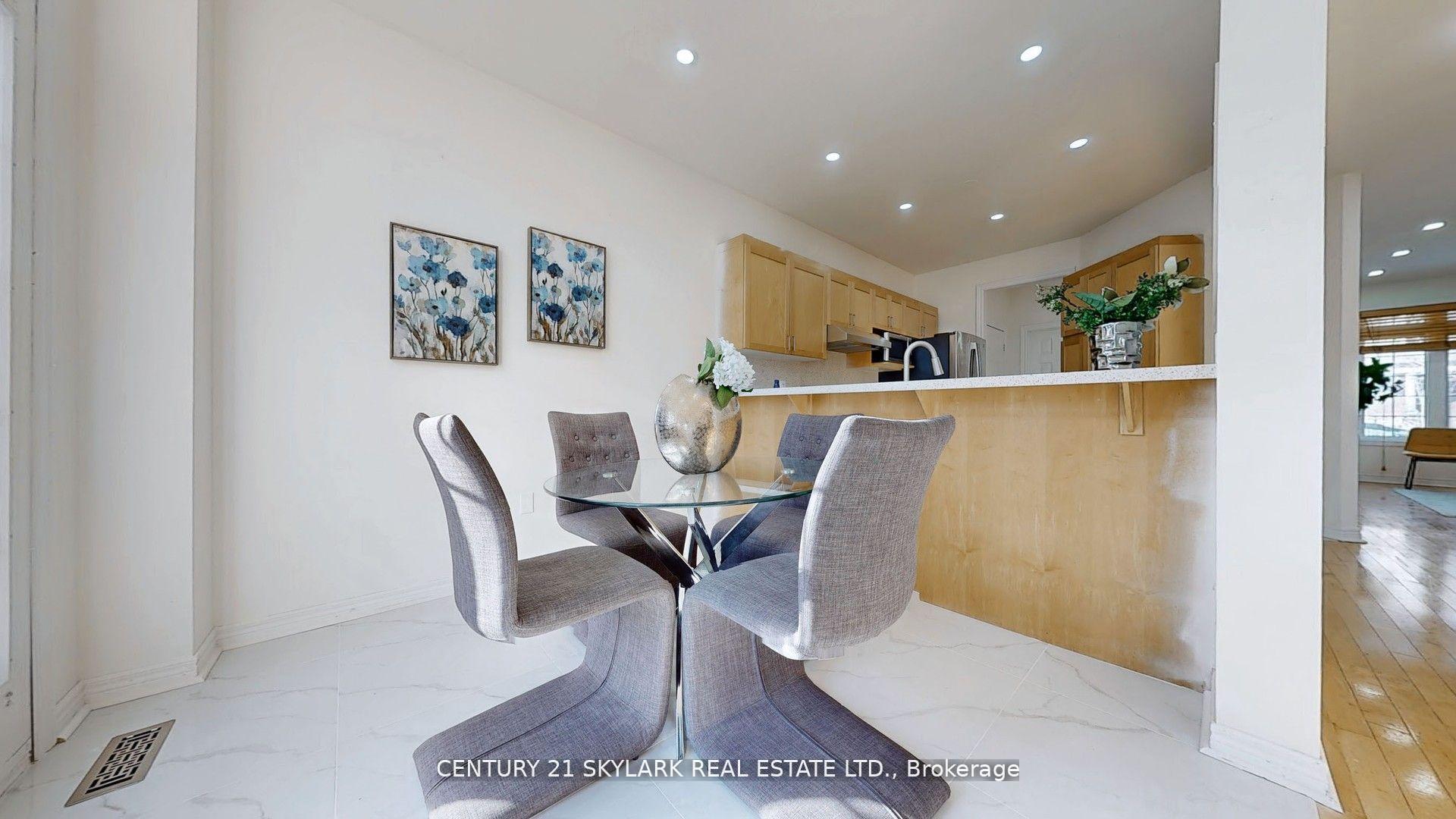Photo 19 of 27 Cardrew Street, Markham, Cornell — HOMEH