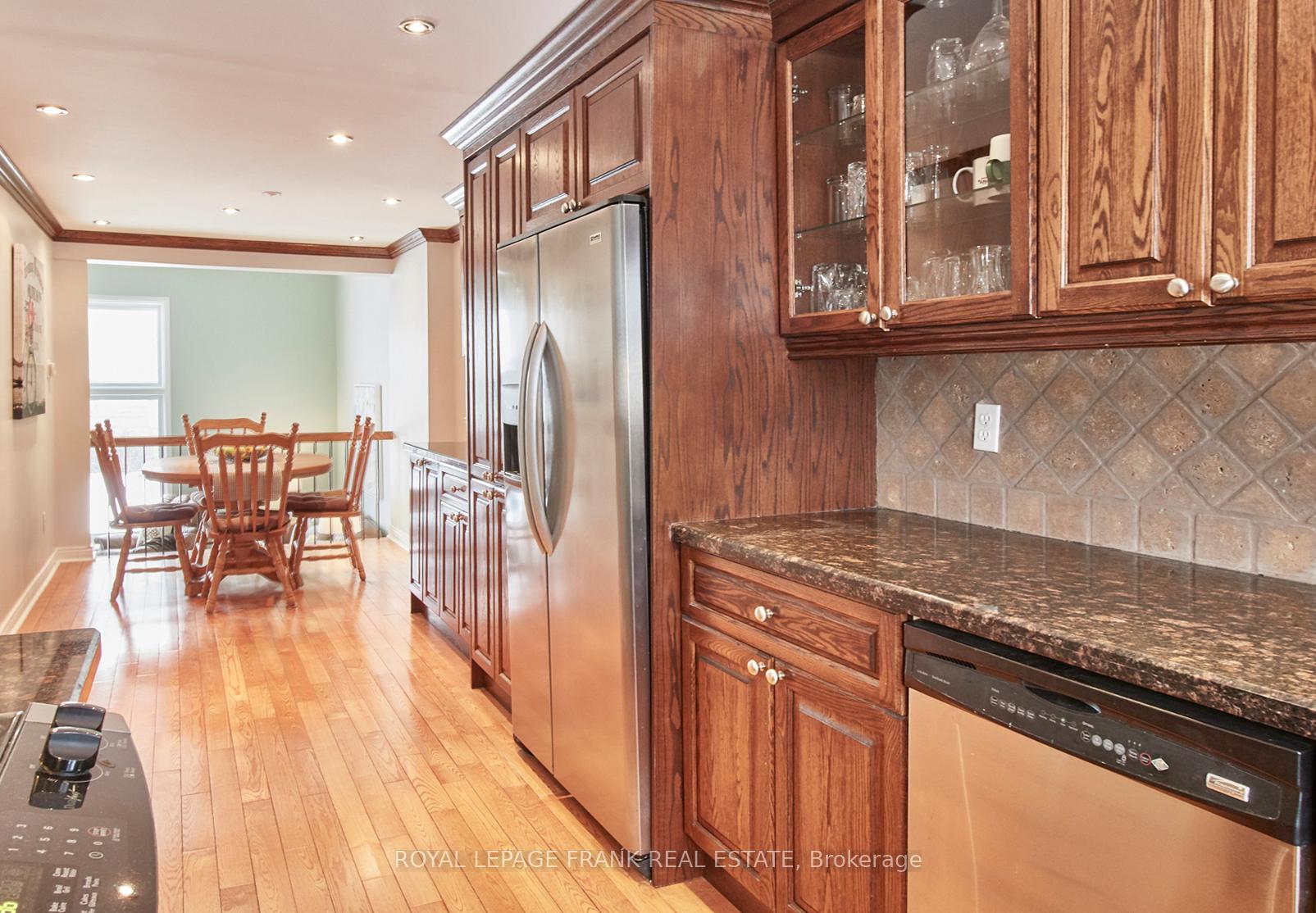 Photo 5 of 1812 Listowell Crescent, Pickering, Liverpool — HOMEH