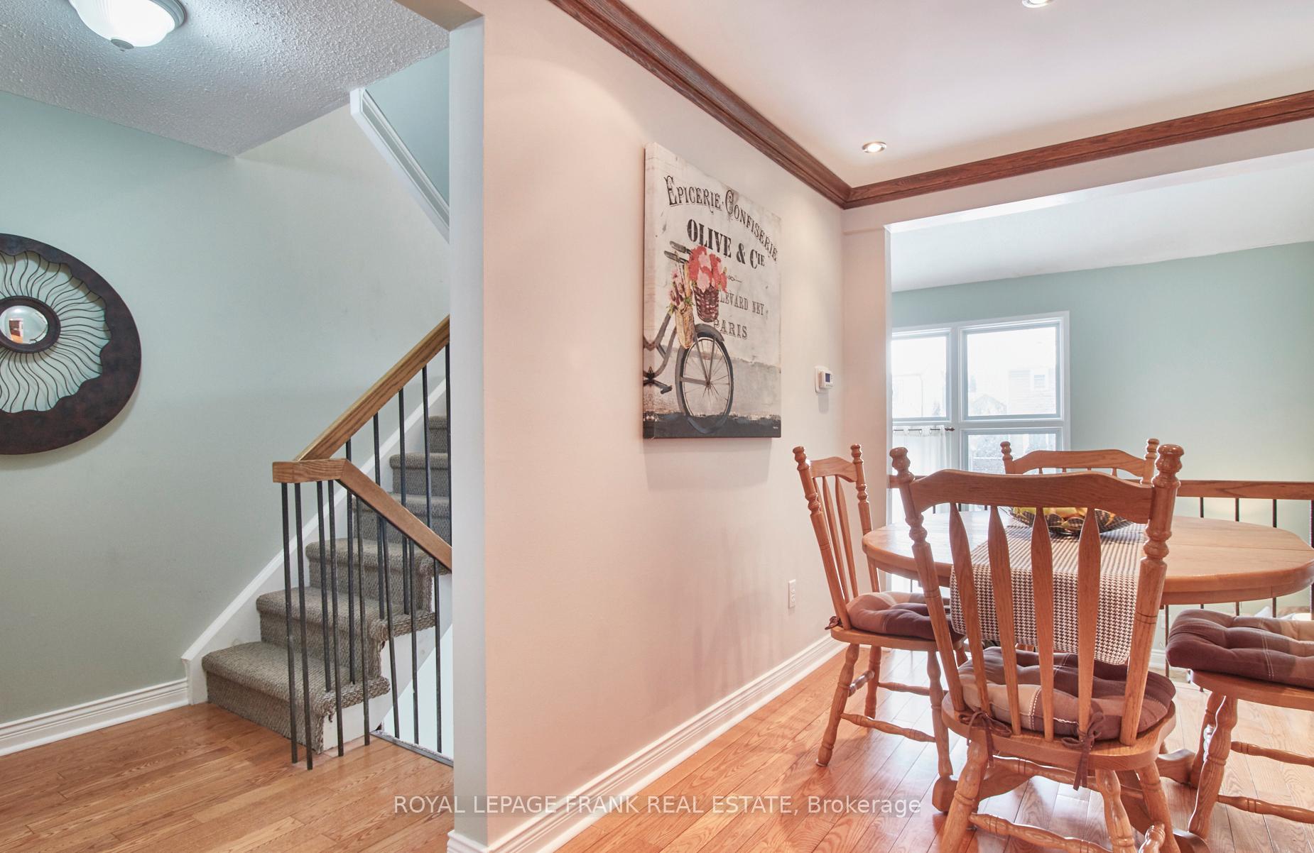 Photo 6 of 1812 Listowell Crescent, Pickering, Liverpool — HOMEH