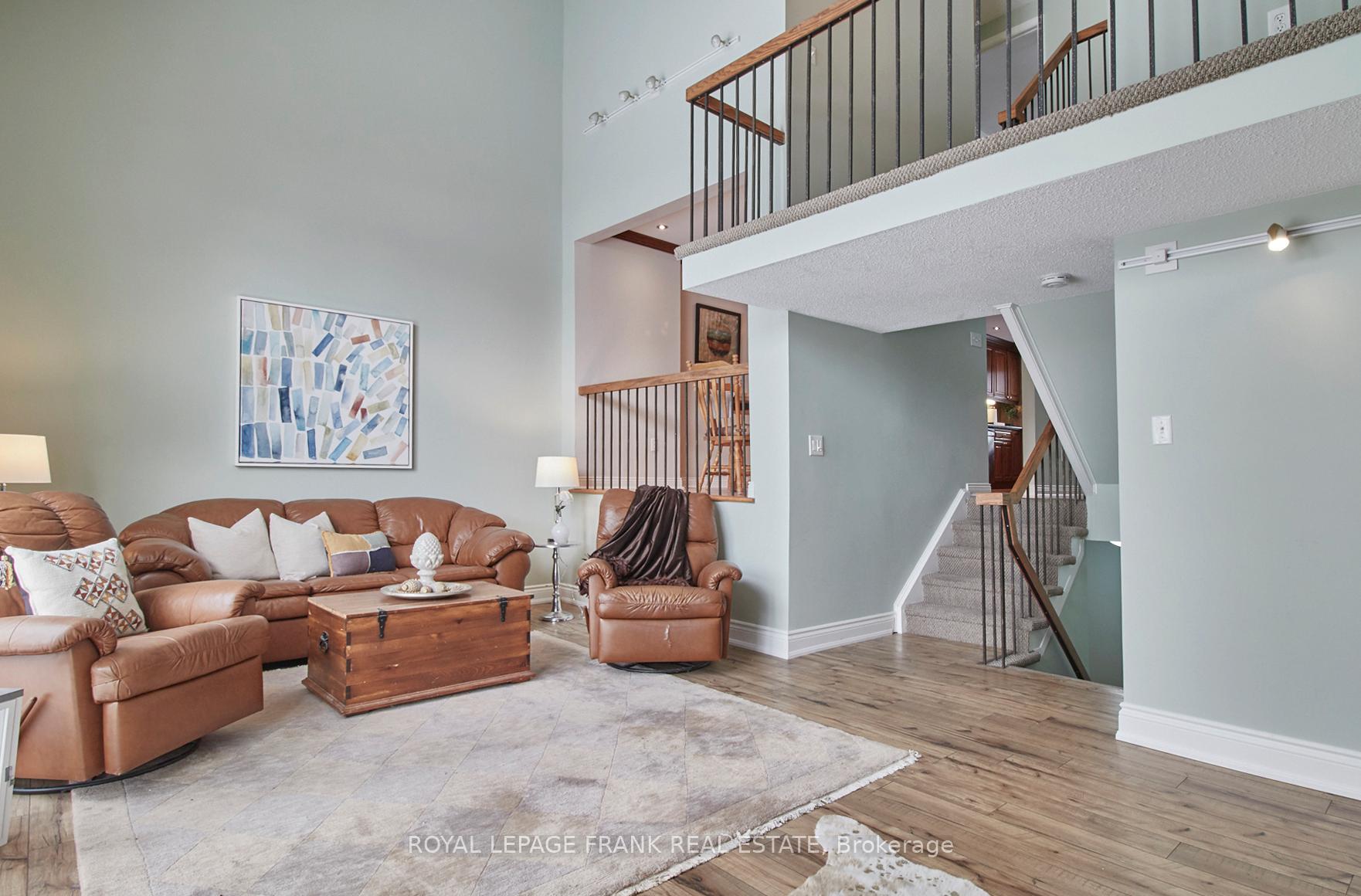 Photo 14 of 1812 Listowell Crescent, Pickering, Liverpool — HOMEH