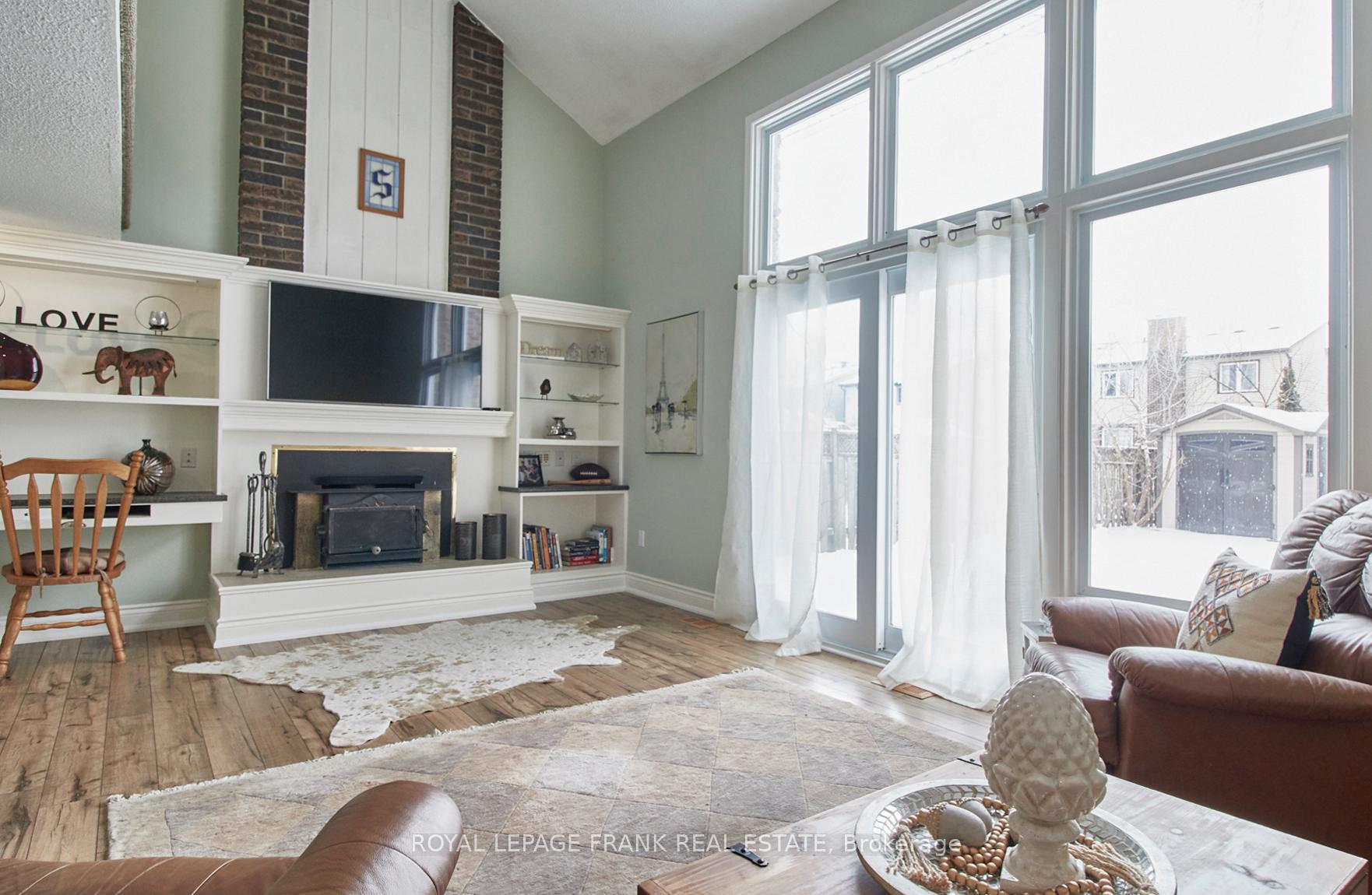 Photo 13 of 1812 Listowell Crescent, Pickering, Liverpool — HOMEH