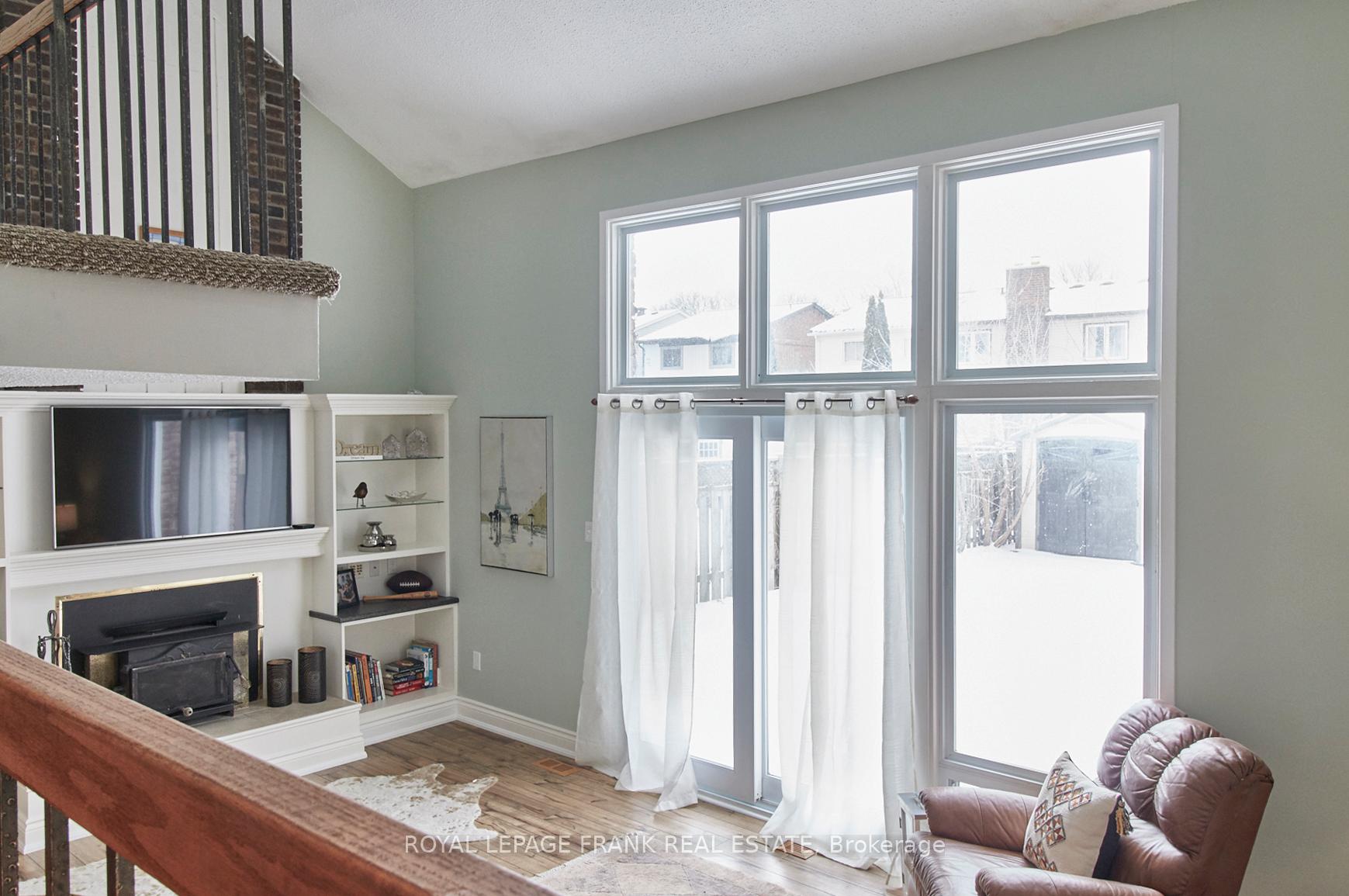 Photo 16 of 1812 Listowell Crescent, Pickering, Liverpool — HOMEH