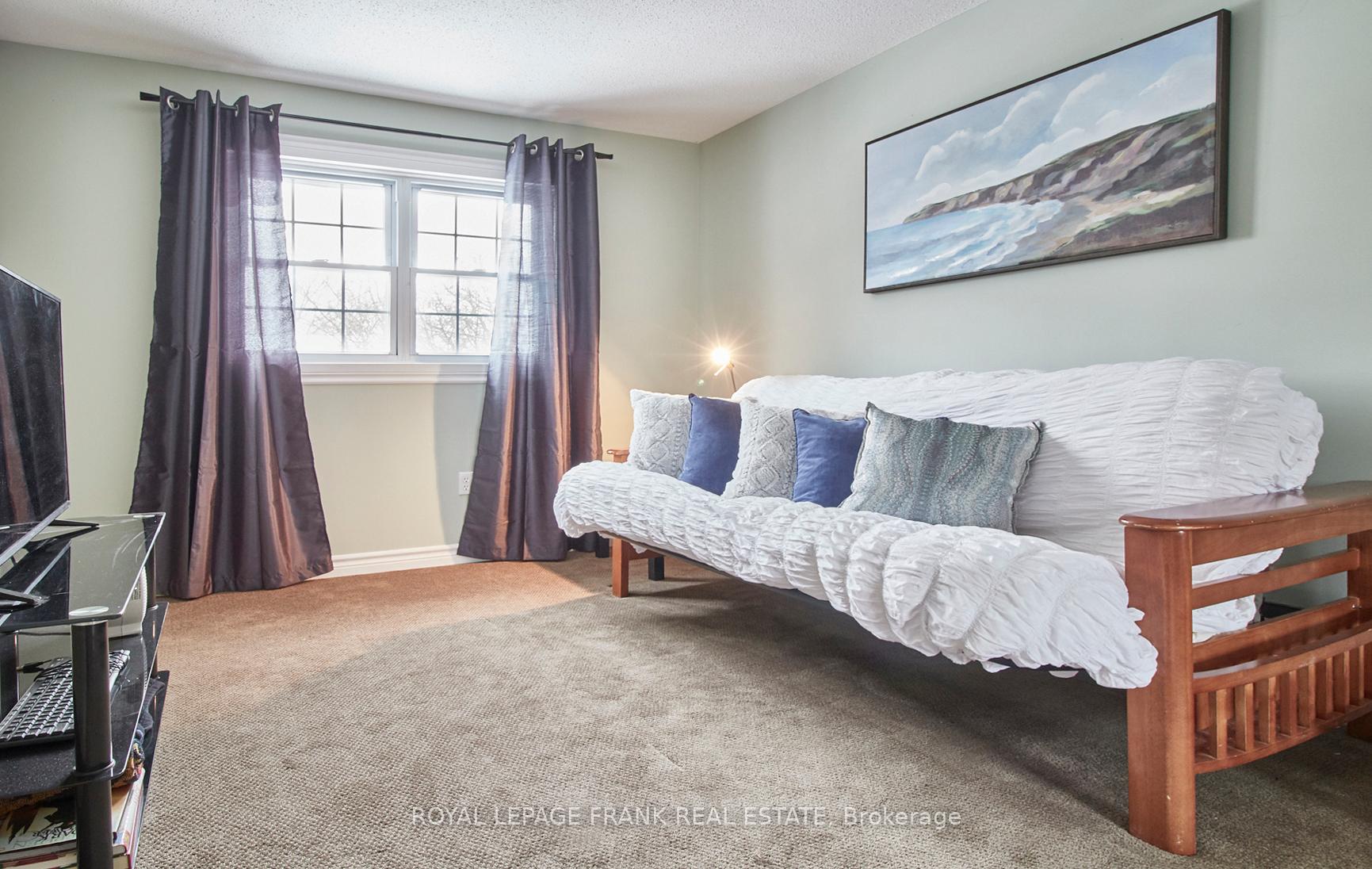 Photo 28 of 1812 Listowell Crescent, Pickering, Liverpool — HOMEH