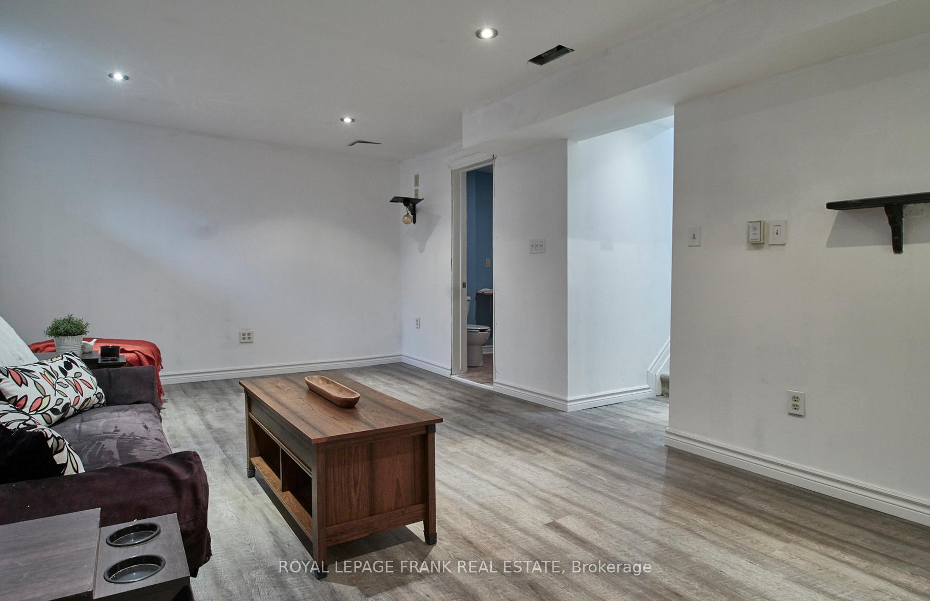 Photo 19 of 1812 Listowell Crescent, Pickering, Liverpool — HOMEH