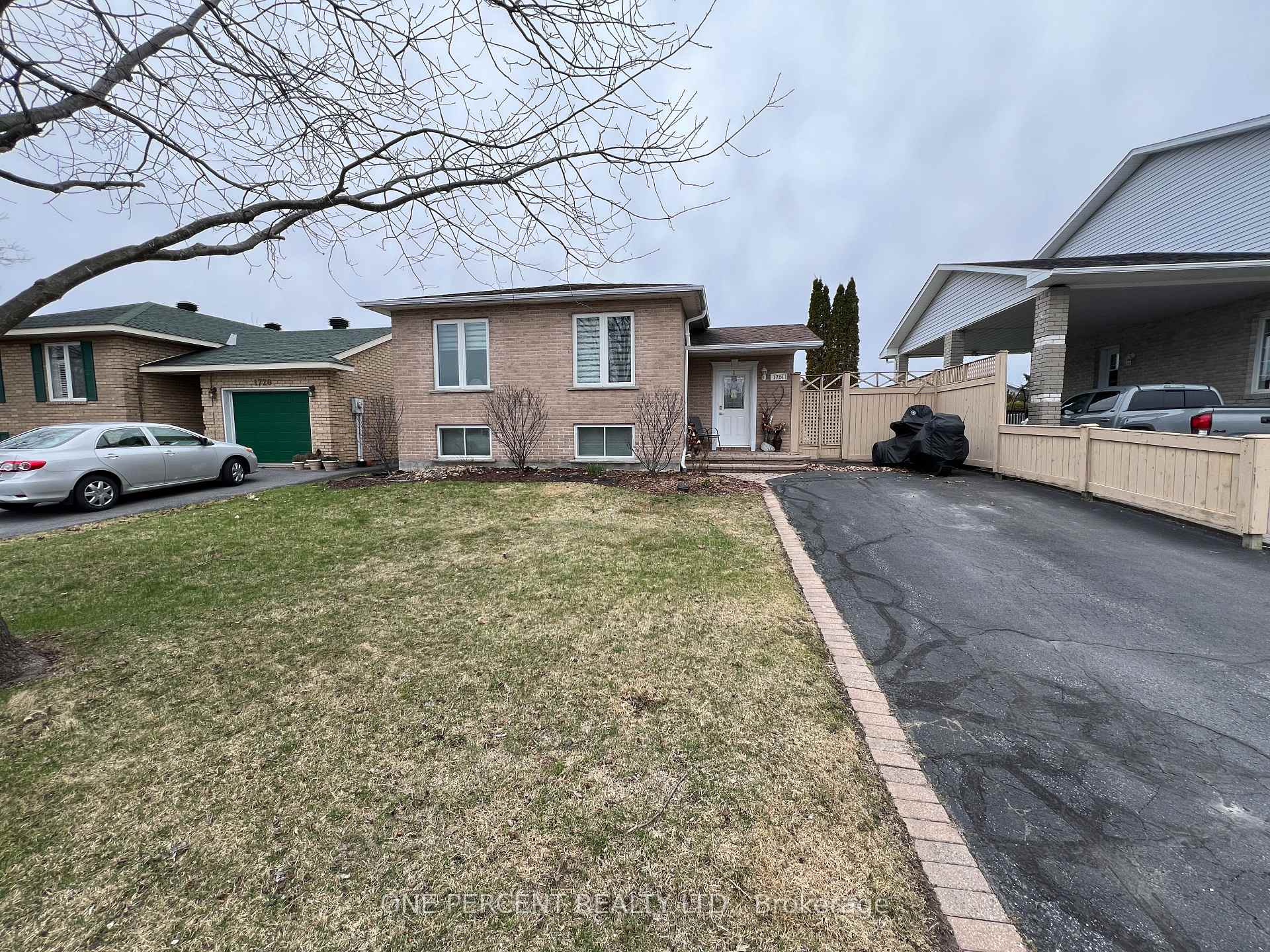 Photo 1 of 1724 Cumberland Street, Cornwall — HOMEH