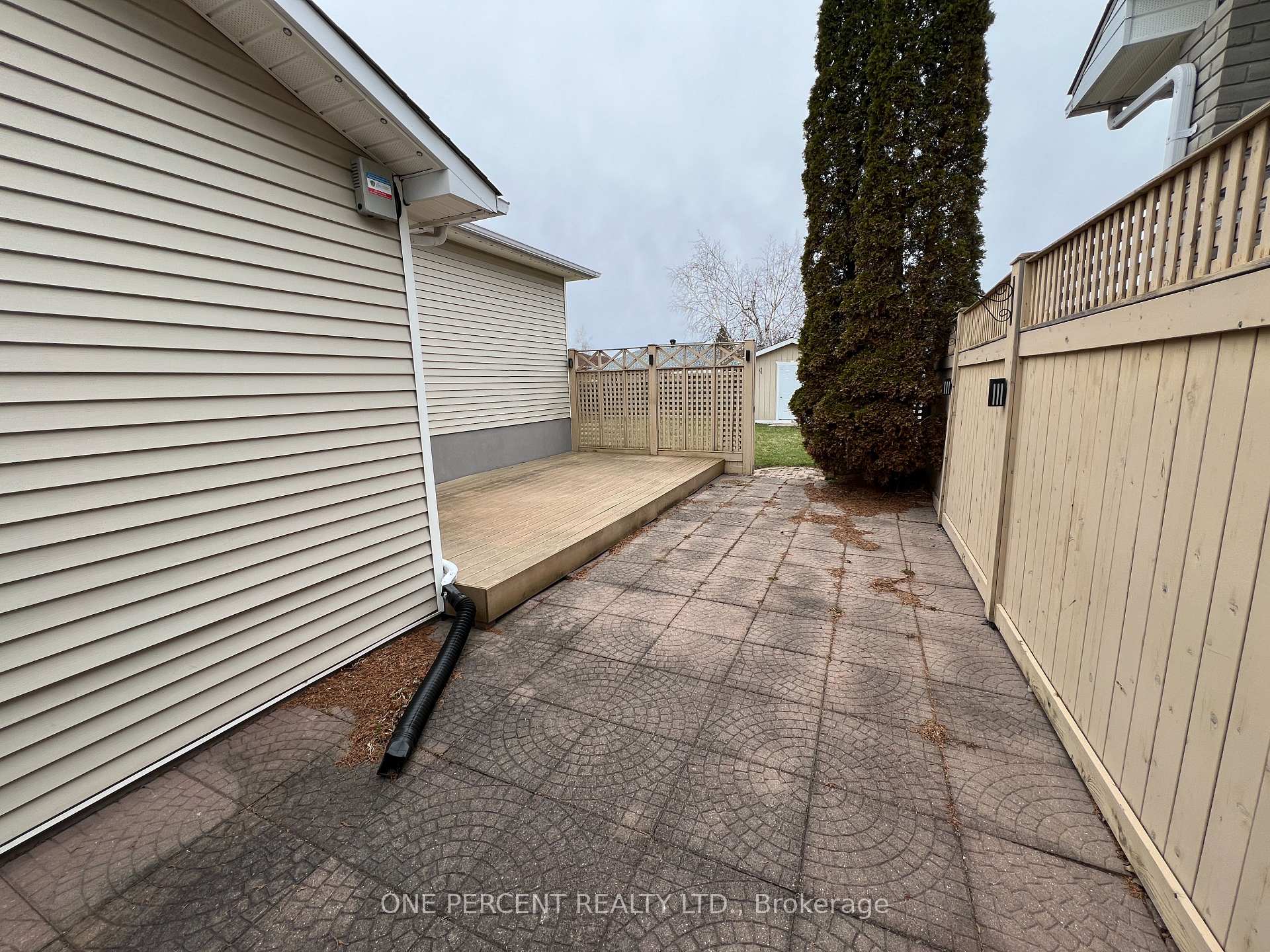 Photo 6 of 1724 Cumberland Street, Cornwall — HOMEH