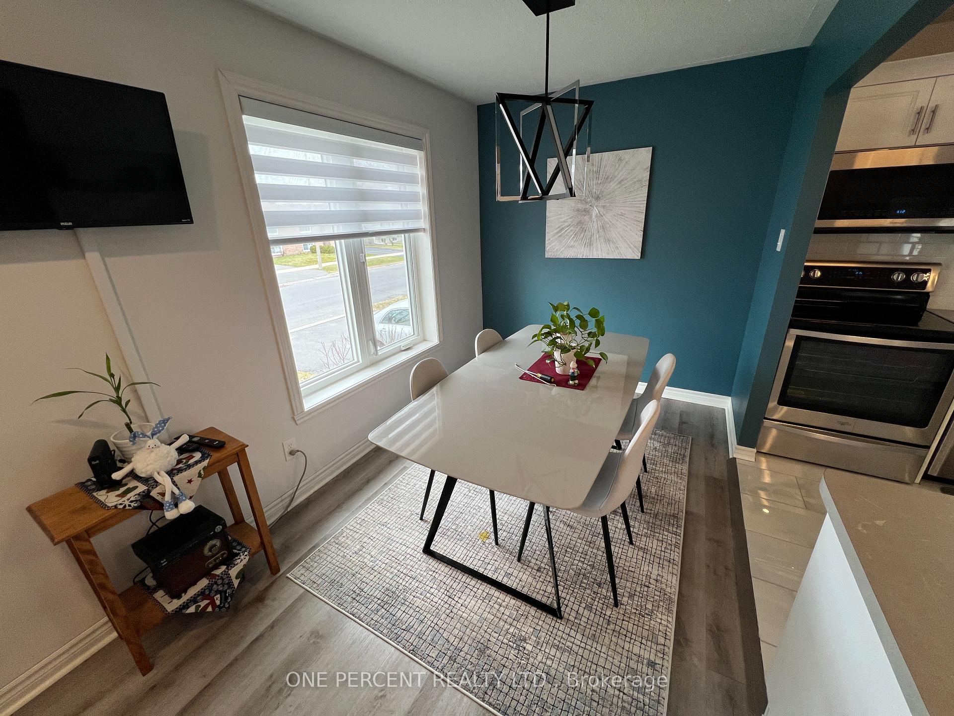 Photo 11 of 1724 Cumberland Street, Cornwall — HOMEH
