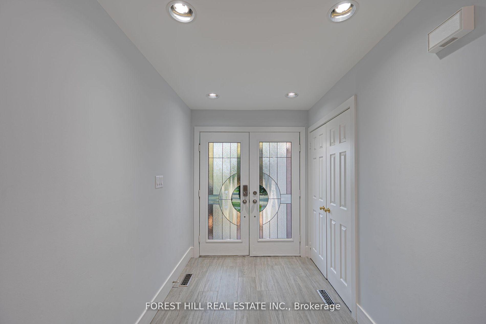 Photo 5 of 112 Downing Boulevard, Vaughan, Uplands — HOMEH