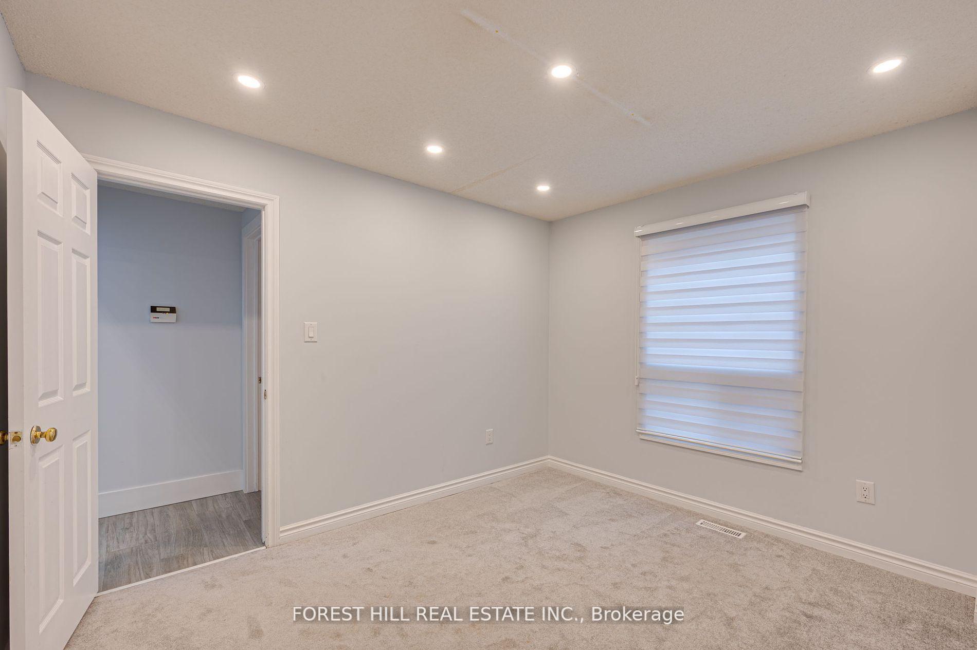 Photo 4 of 112 Downing Boulevard, Vaughan, Uplands — HOMEH