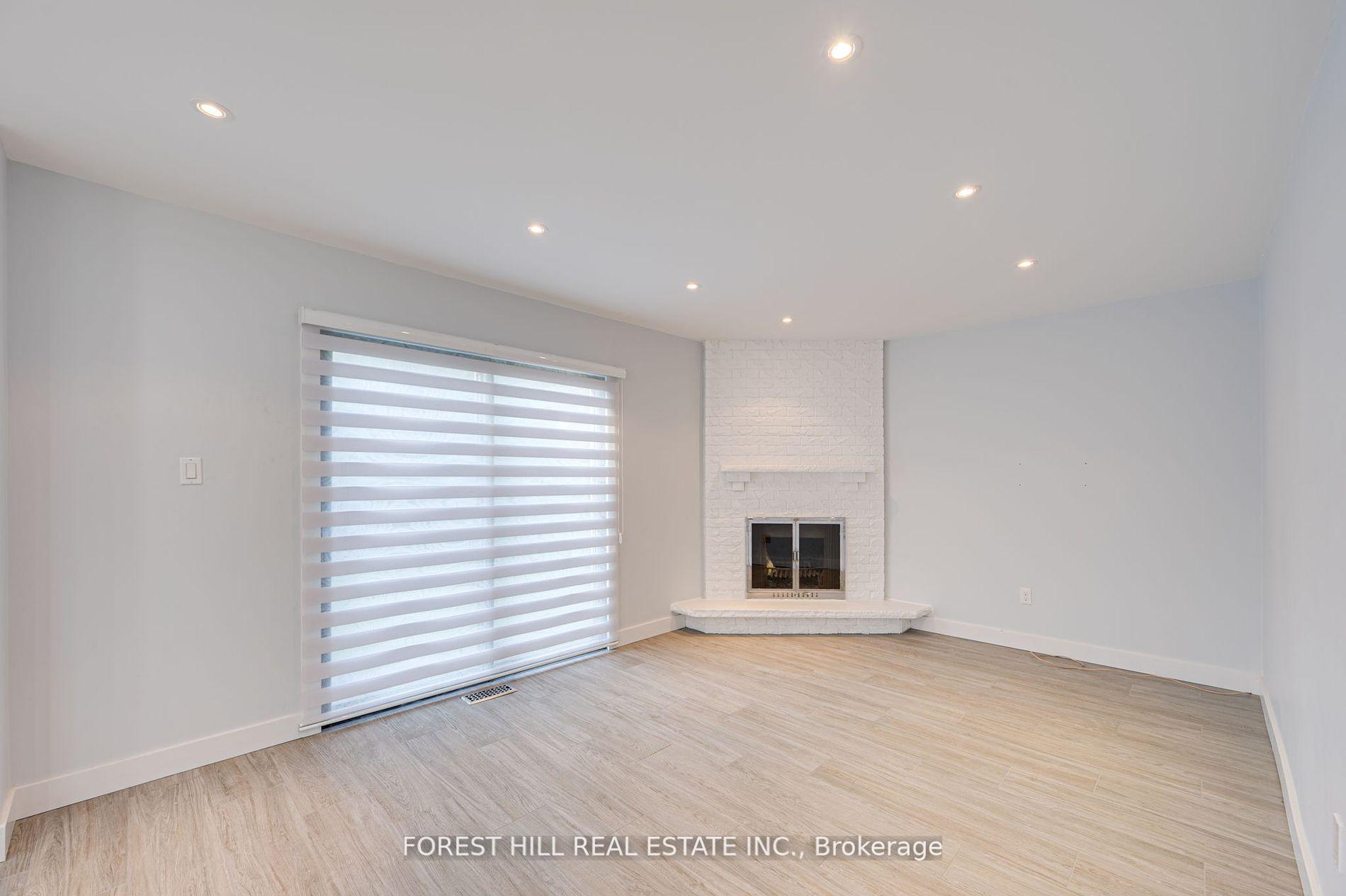 Photo 7 of 112 Downing Boulevard, Vaughan, Uplands — HOMEH