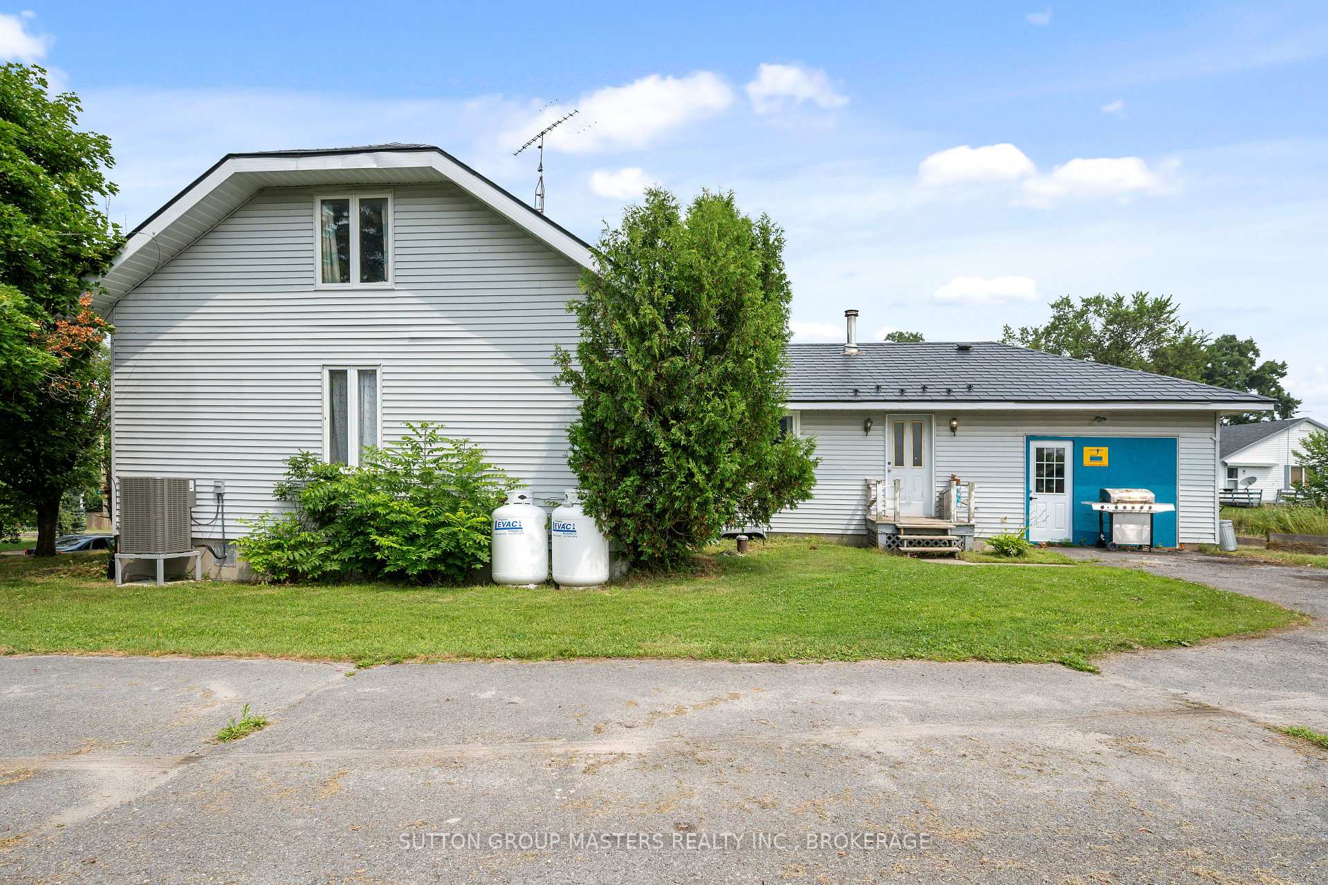 Photo 3 of 4313 Ottawa Street, Frontenac, Frontenac South — HOMEH