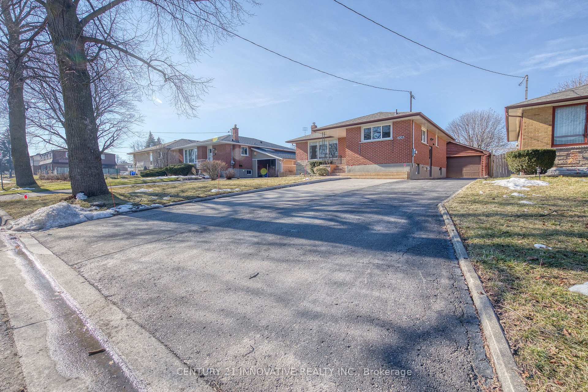 Front of Unit #bsmt, 326 Linden Street