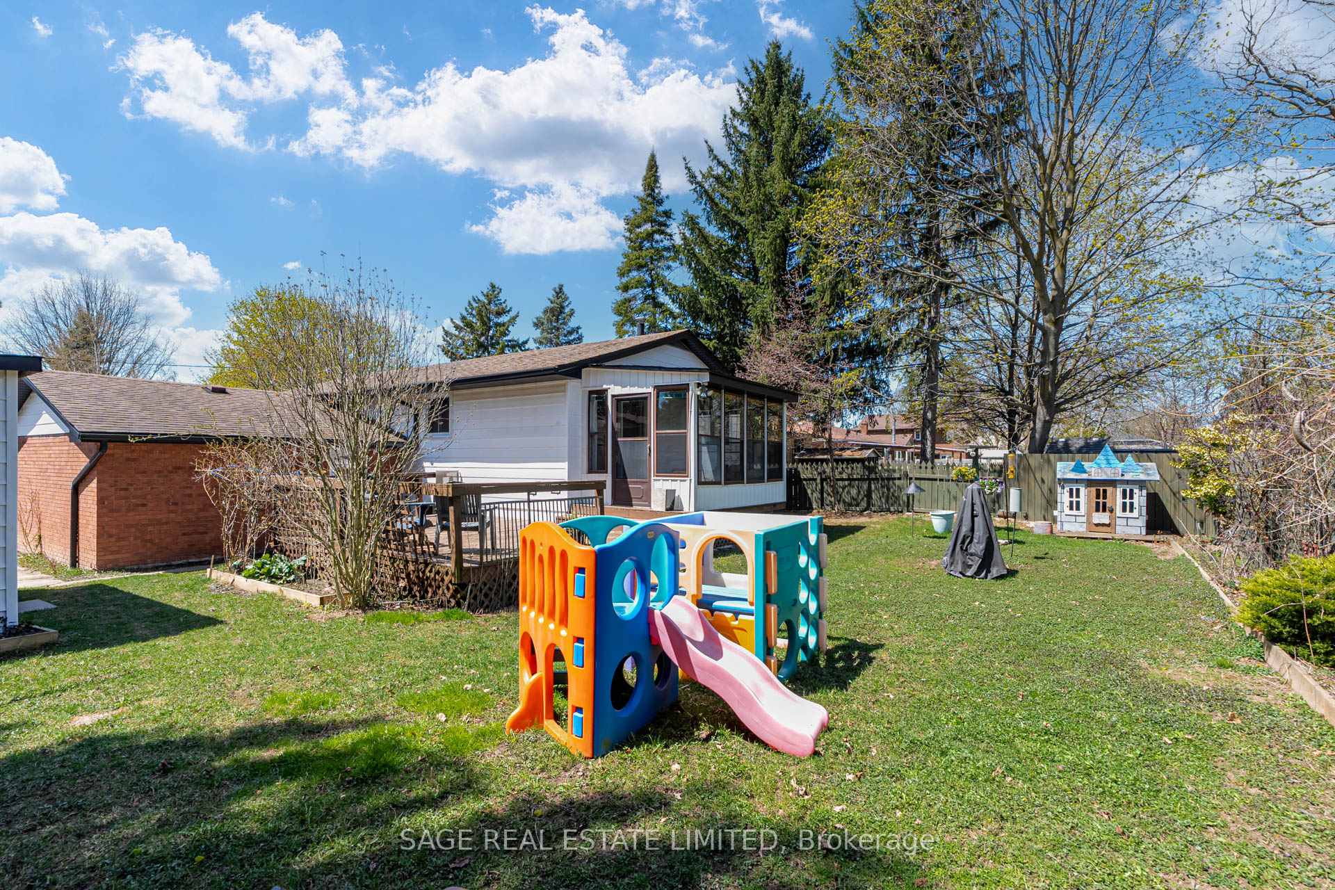 Photo 39 of 54 Dundee Drive, Haldimand — HOMEH
