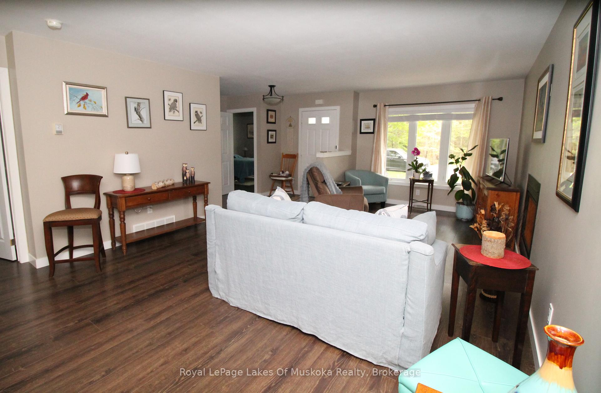 Photo 5 of 30 Hedgewood Lane, Gravenhurst, Muskoka (S) — HOMEH