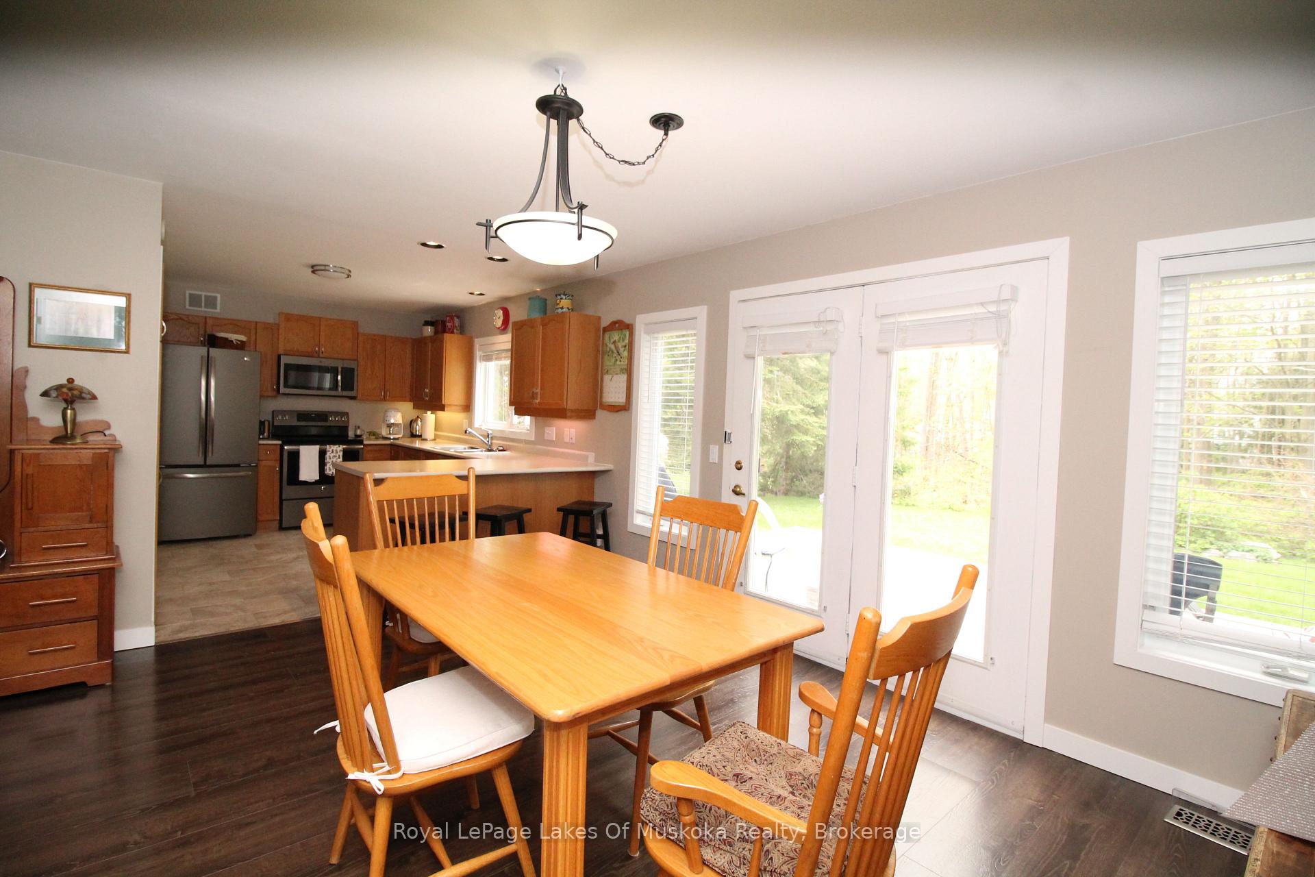 Photo 8 of 30 Hedgewood Lane, Gravenhurst, Muskoka (S) — HOMEH