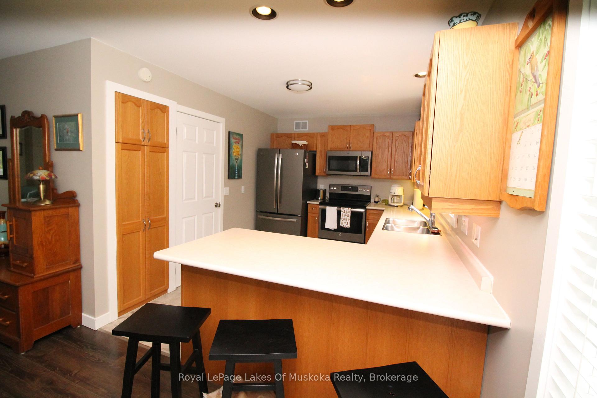 Photo 9 of 30 Hedgewood Lane, Gravenhurst, Muskoka (S) — HOMEH