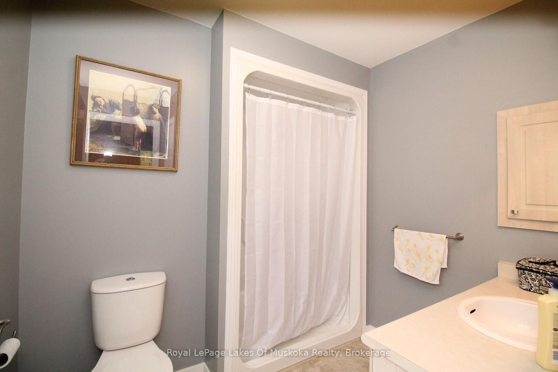 Photo 14 of 30 Hedgewood Lane, Gravenhurst, Muskoka (S) — HOMEH