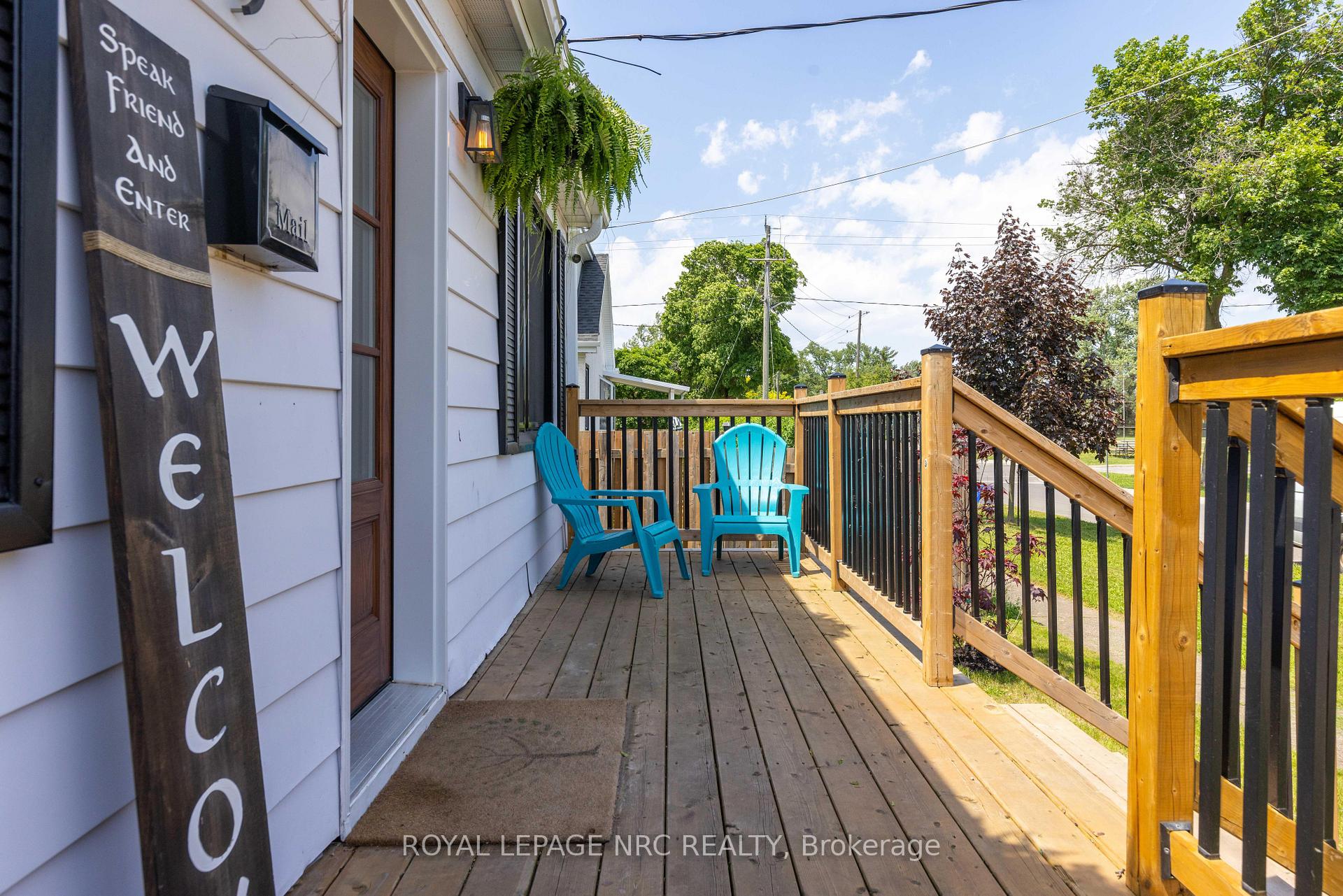 Photo 3 of 9 Mcdonald Street, St. Catharines, Ridley — HOMEH