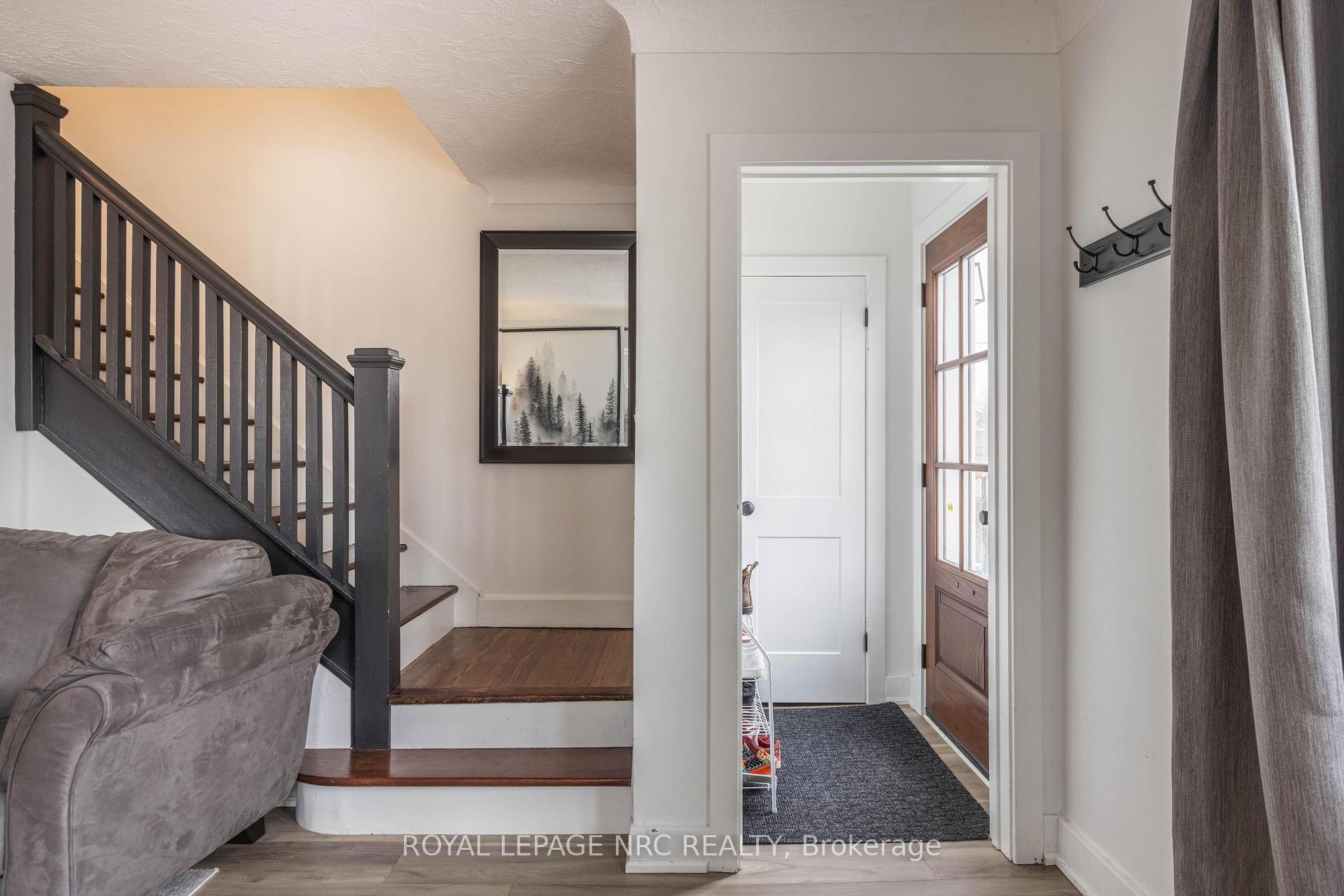 Photo 6 of 9 Mcdonald Street, St. Catharines, Ridley — HOMEH