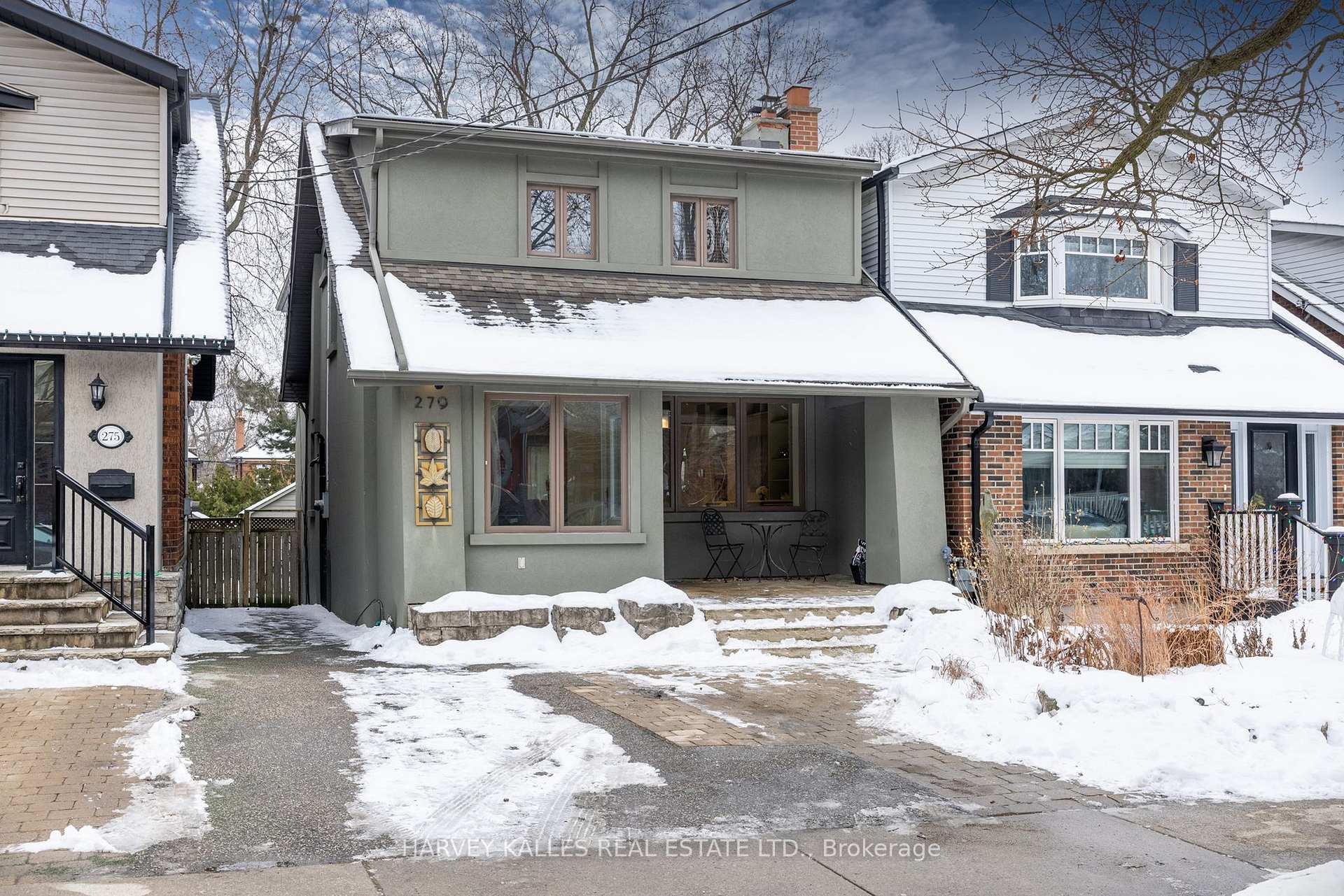 Front of 279 Briar Hill Avenue