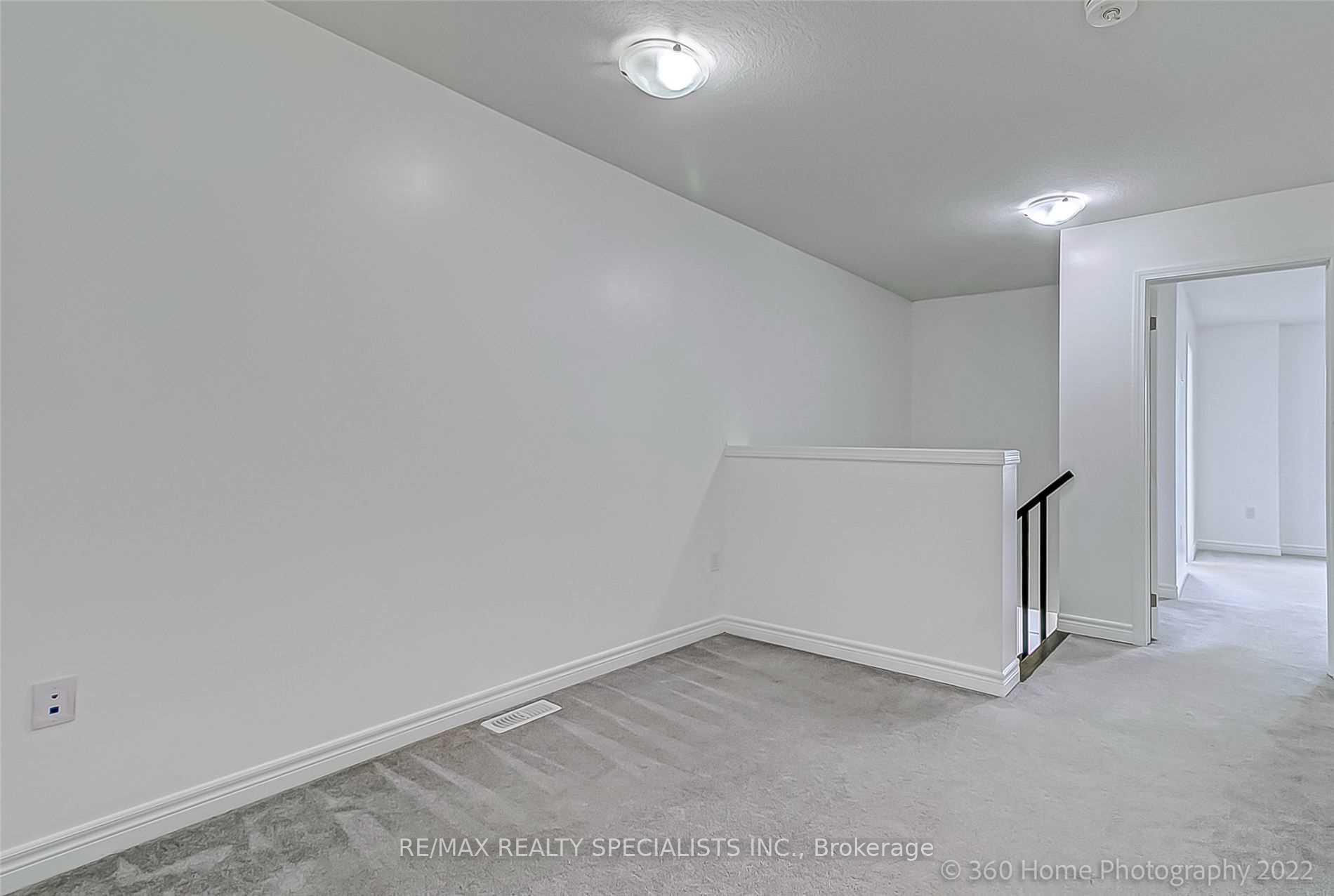 Photo 15 of 3 Bradbury Road, Hamilton, Stoney Creek Mountain — HOMEH