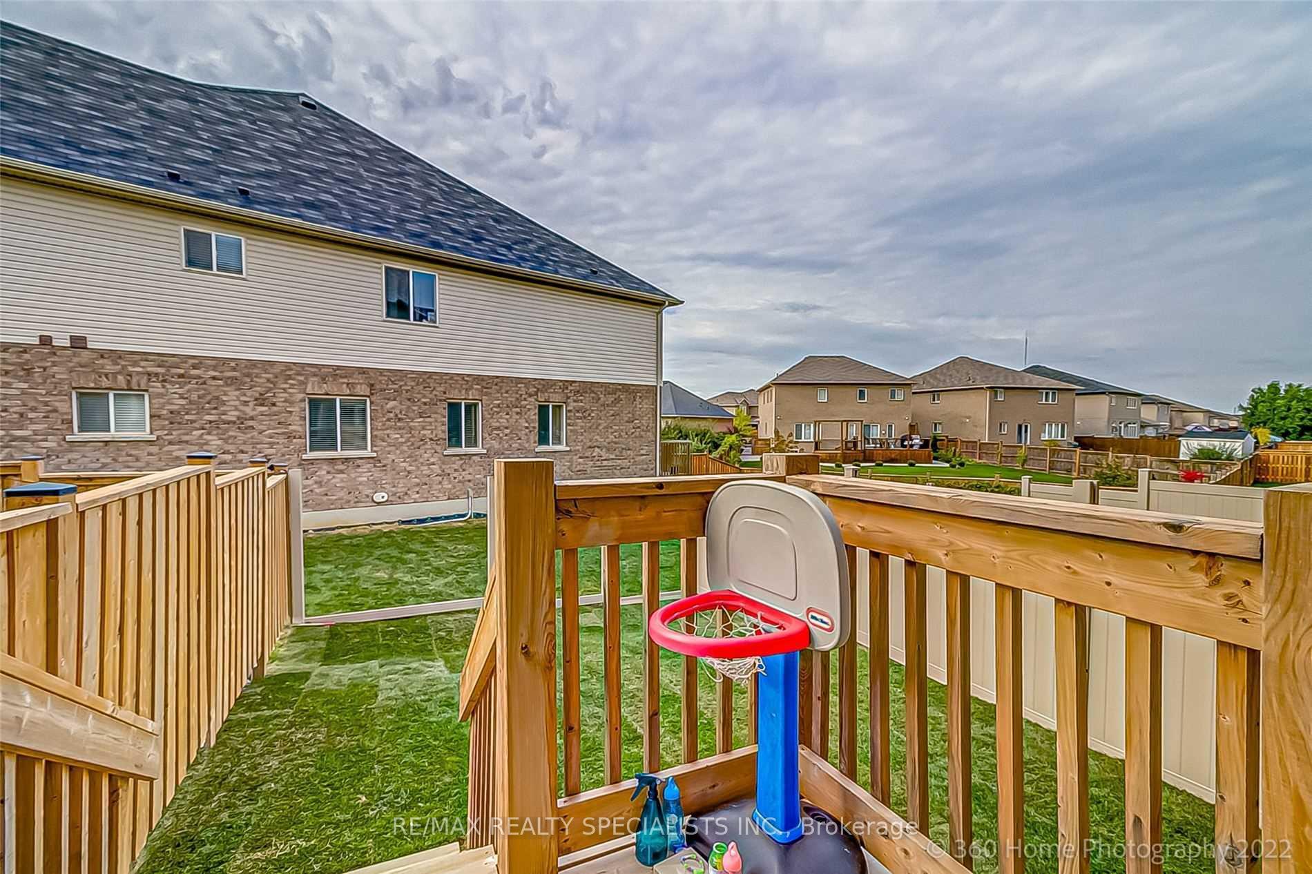Photo 26 of 3 Bradbury Road, Hamilton, Stoney Creek Mountain — HOMEH