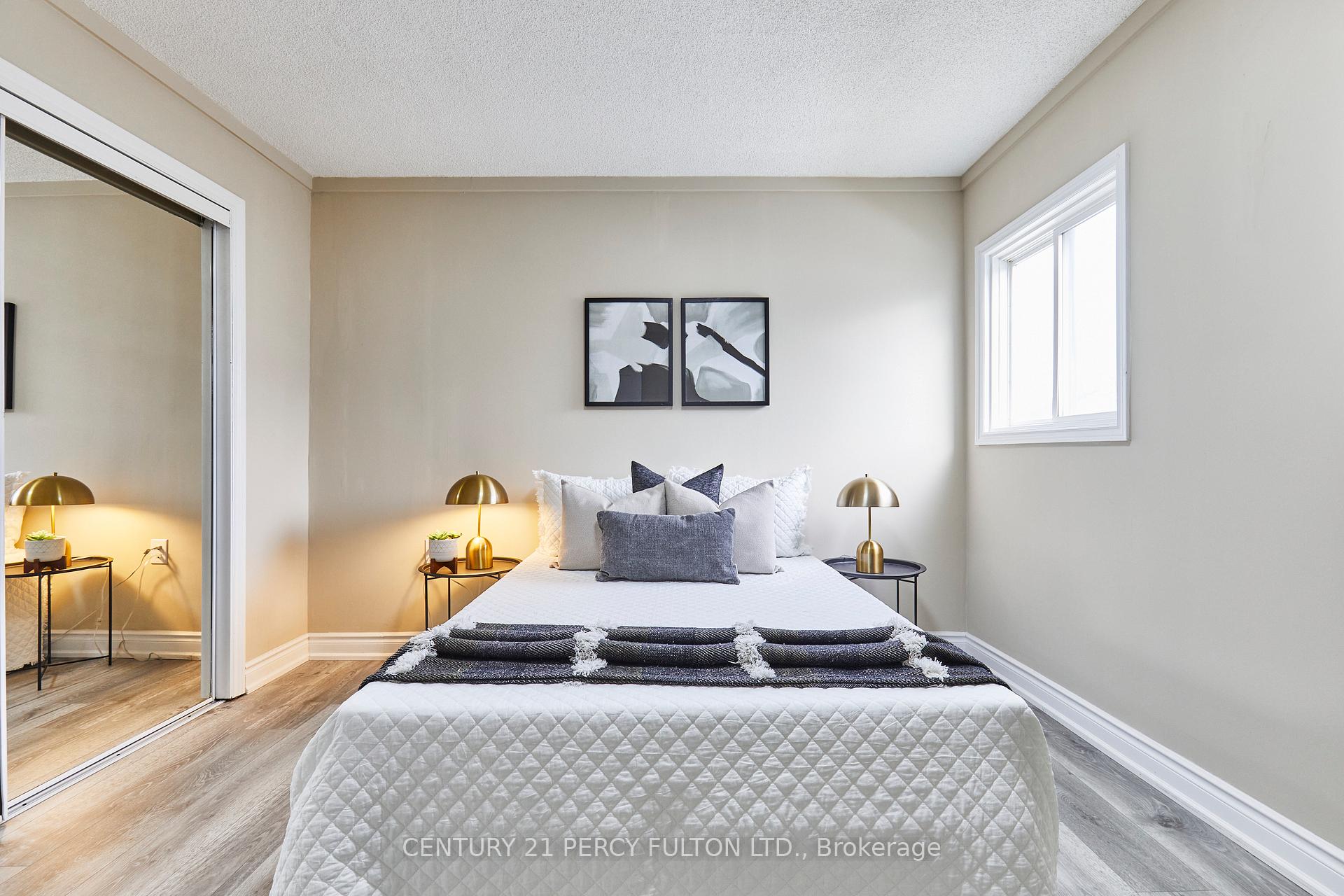 Photo 7 of 25 Windsor Avenue, Ajax, Central — HOMEH