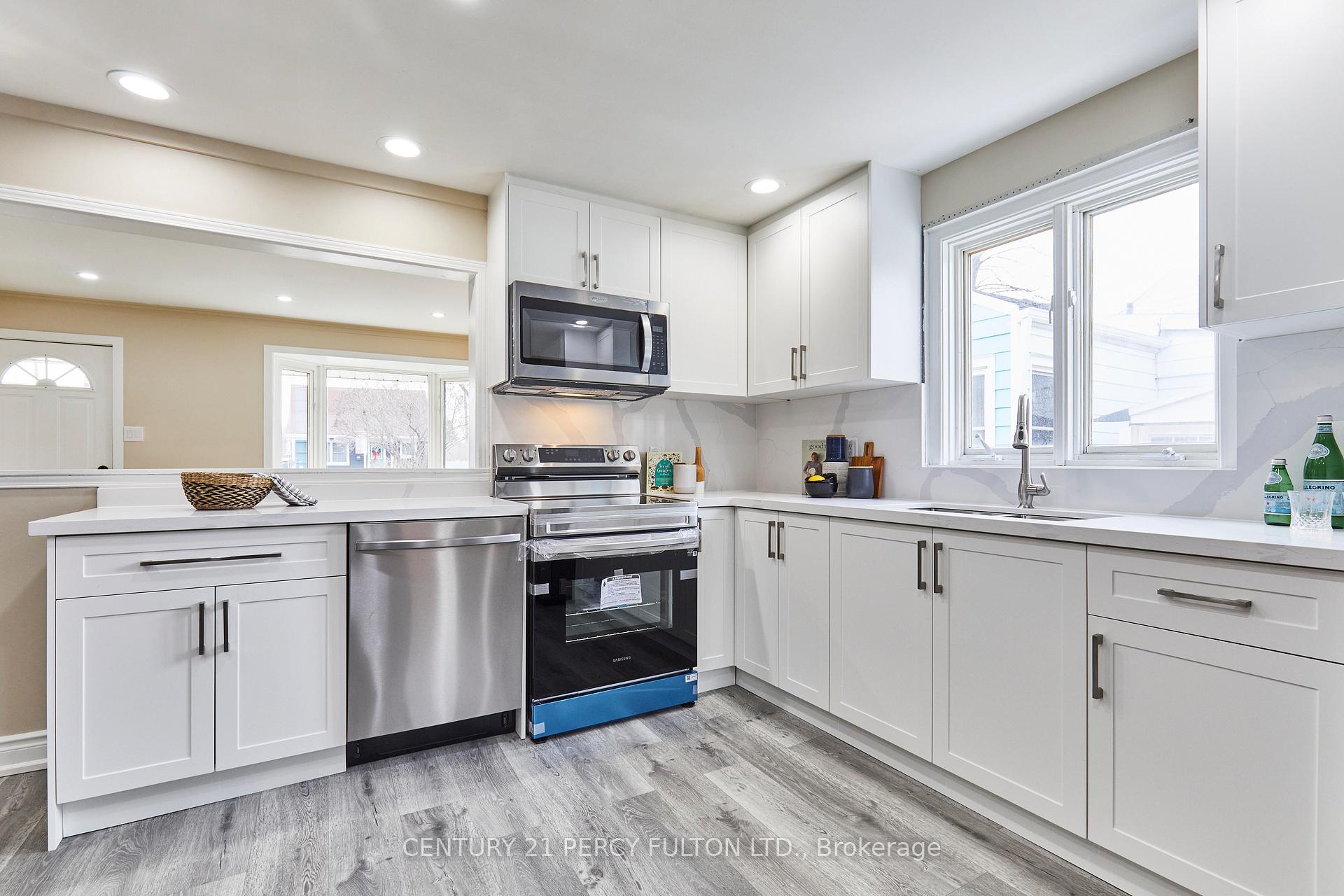 Photo 5 of 25 Windsor Avenue, Ajax, Central — HOMEH