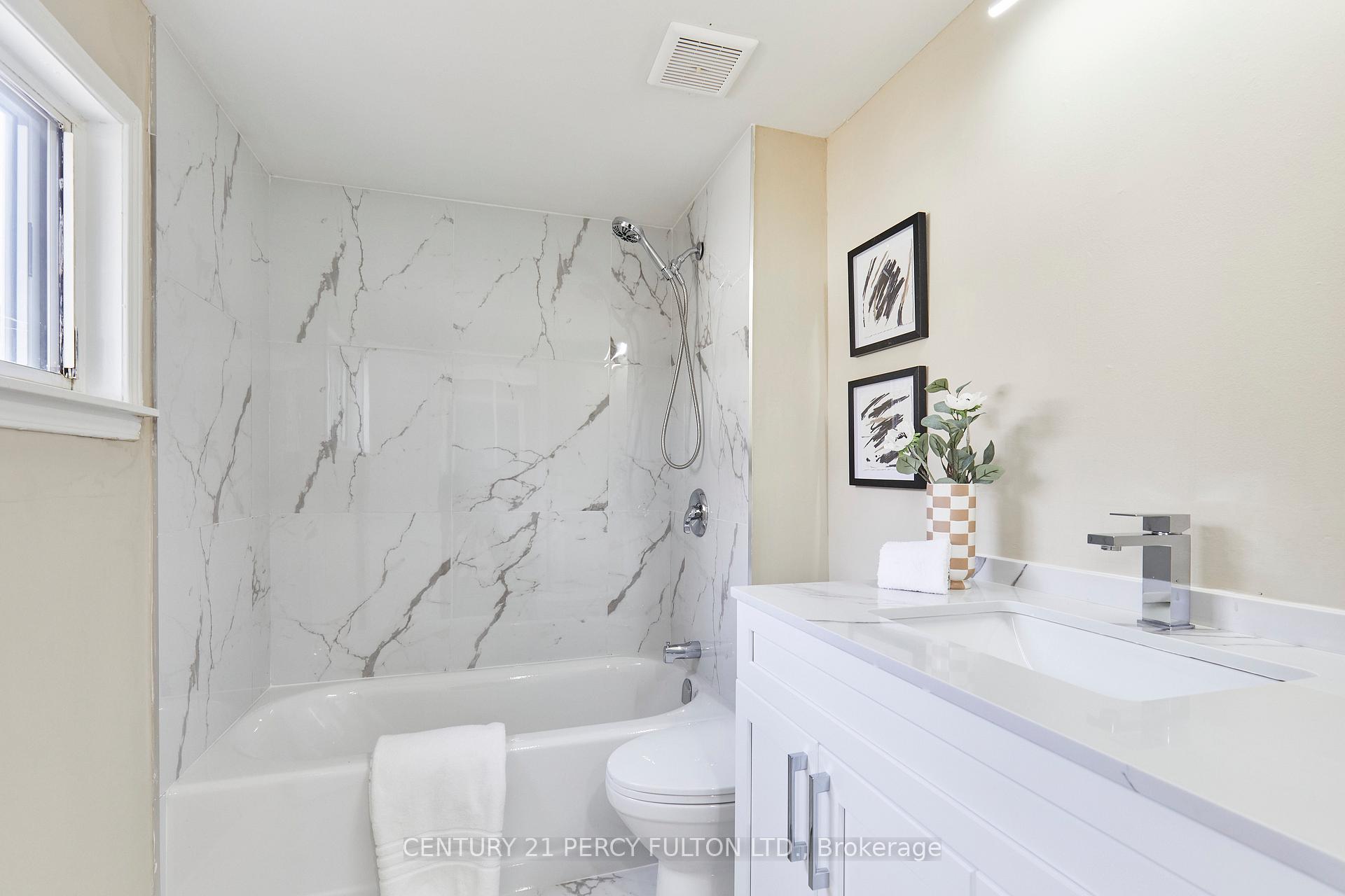Photo 4 of 25 Windsor Avenue, Ajax, Central — HOMEH