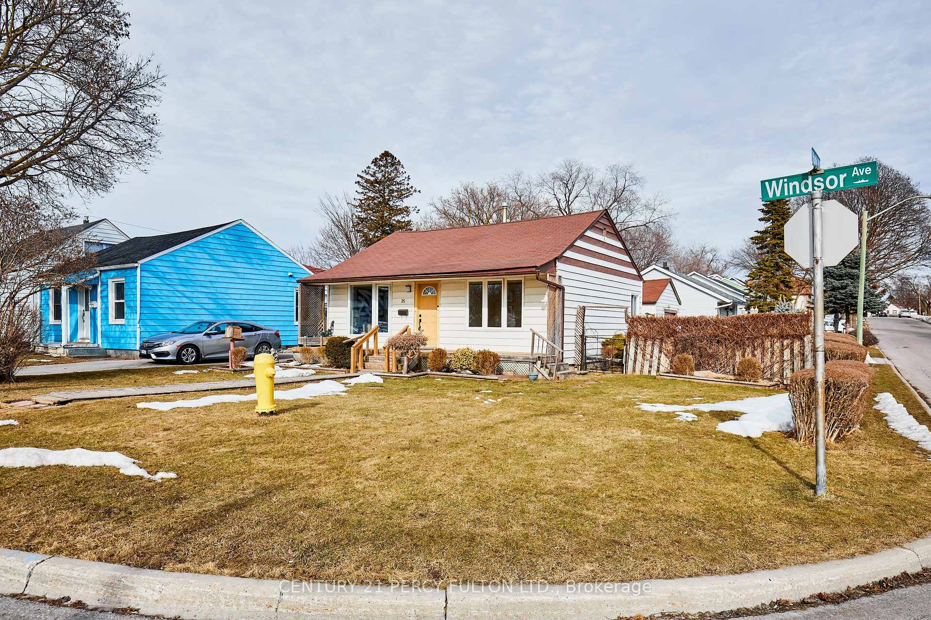 Photo 6 of 25 Windsor Avenue, Ajax, Central — HOMEH