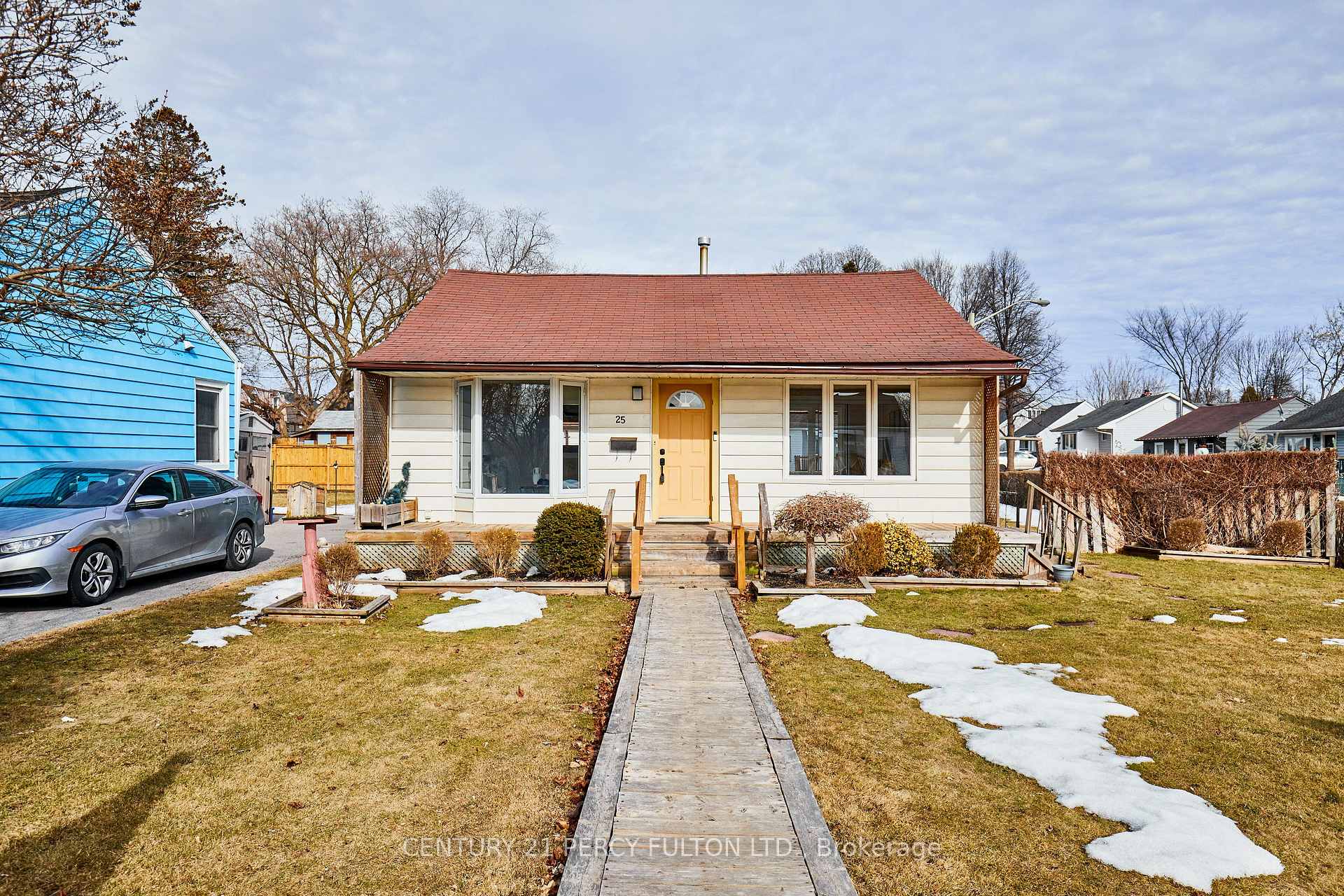 Photo 15 of 25 Windsor Avenue, Ajax, Central — HOMEH