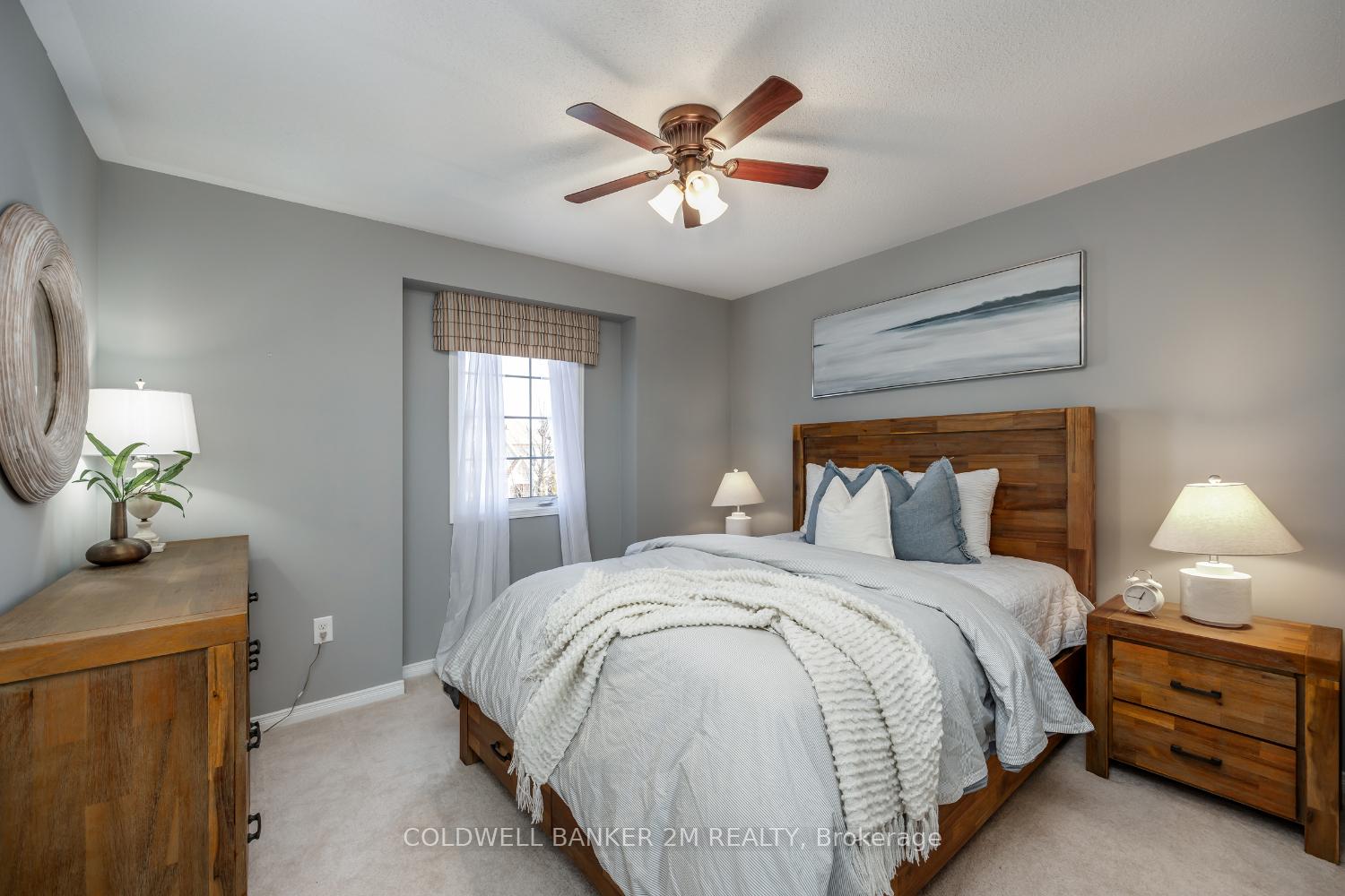 Photo 5 of 8 Darryl Caswell Way, Clarington, Bowmanville — HOMEH