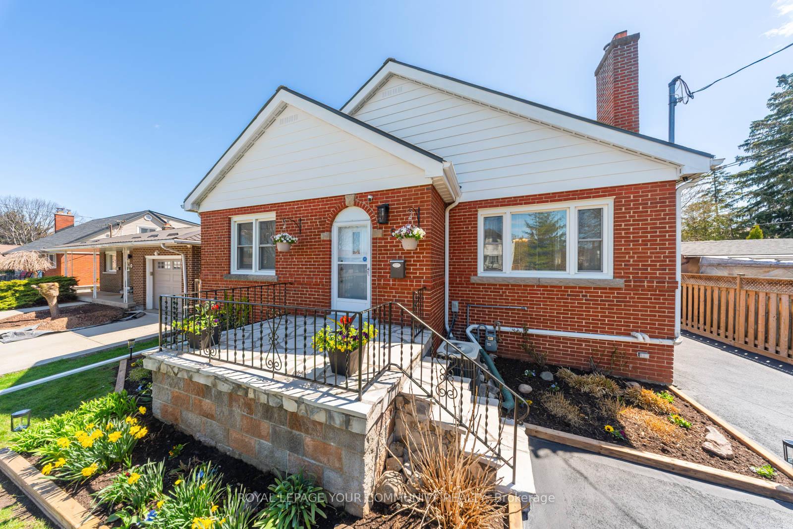 Photo 9 of 54 First Street N, Hamilton, Stoney Creek — HOMEH