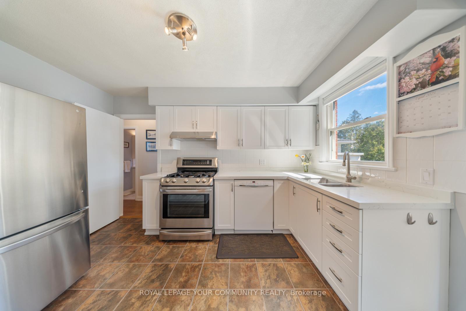 Photo 15 of 54 First Street N, Hamilton, Stoney Creek — HOMEH