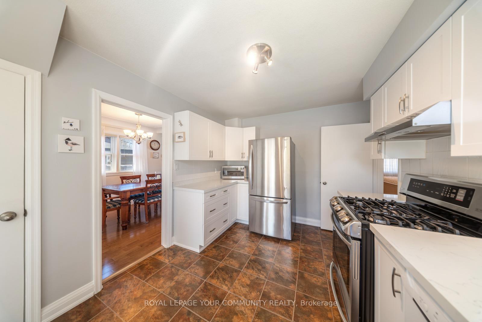 Photo 17 of 54 First Street N, Hamilton, Stoney Creek — HOMEH