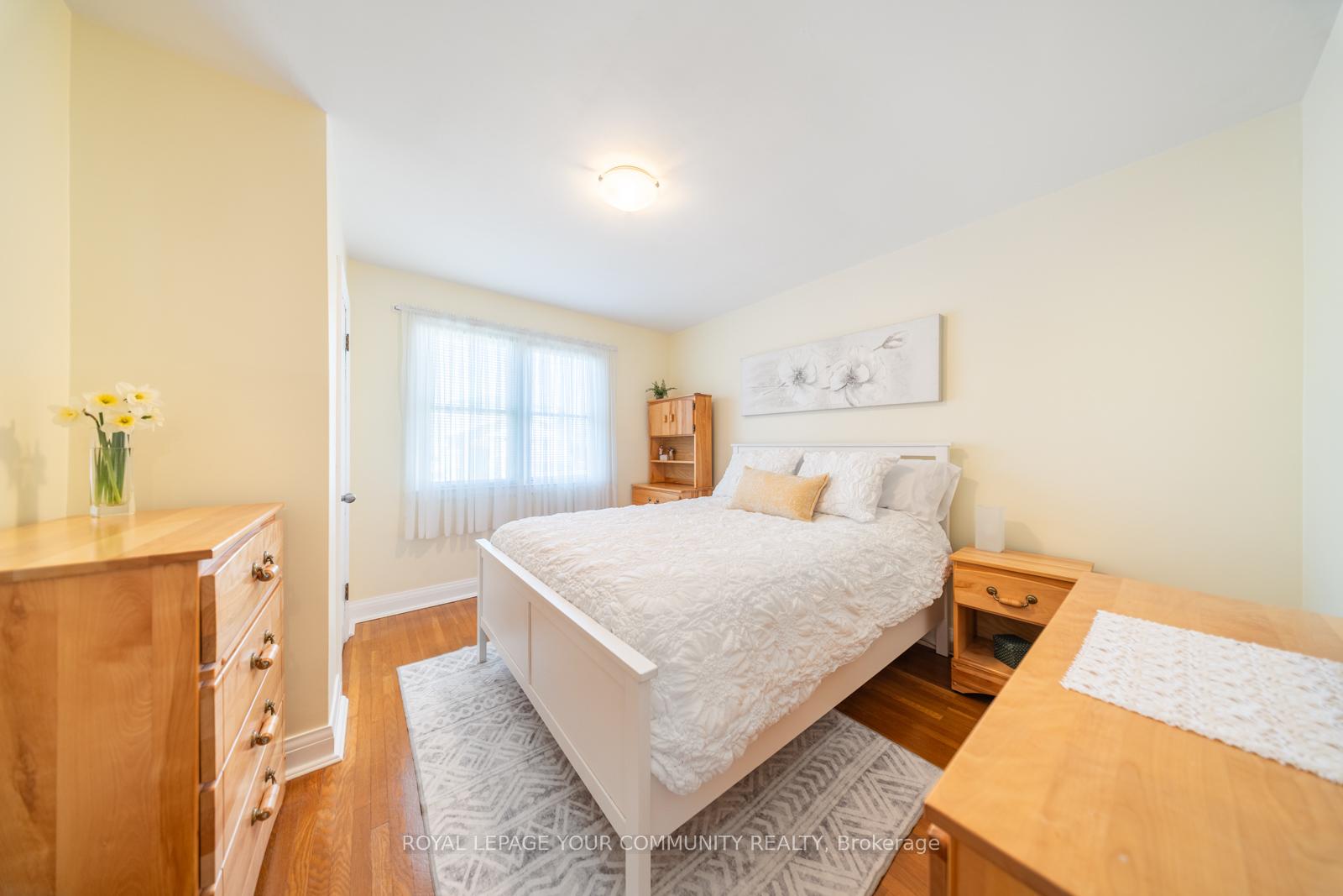Photo 18 of 54 First Street N, Hamilton, Stoney Creek — HOMEH