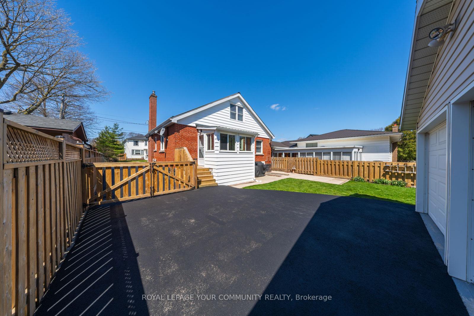 Photo 38 of 54 First Street N, Hamilton, Stoney Creek — HOMEH